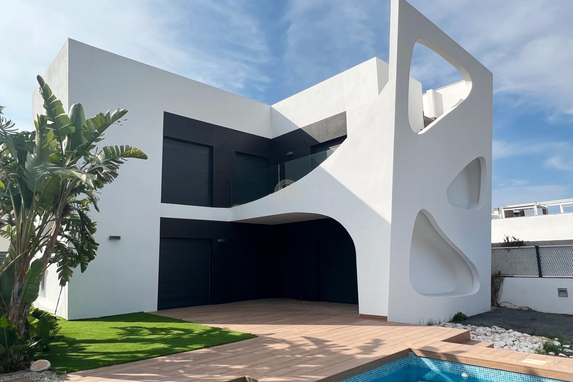 Obra nueva - Villa de Lujo -
Ciudad Quesada - Pueblo bravo