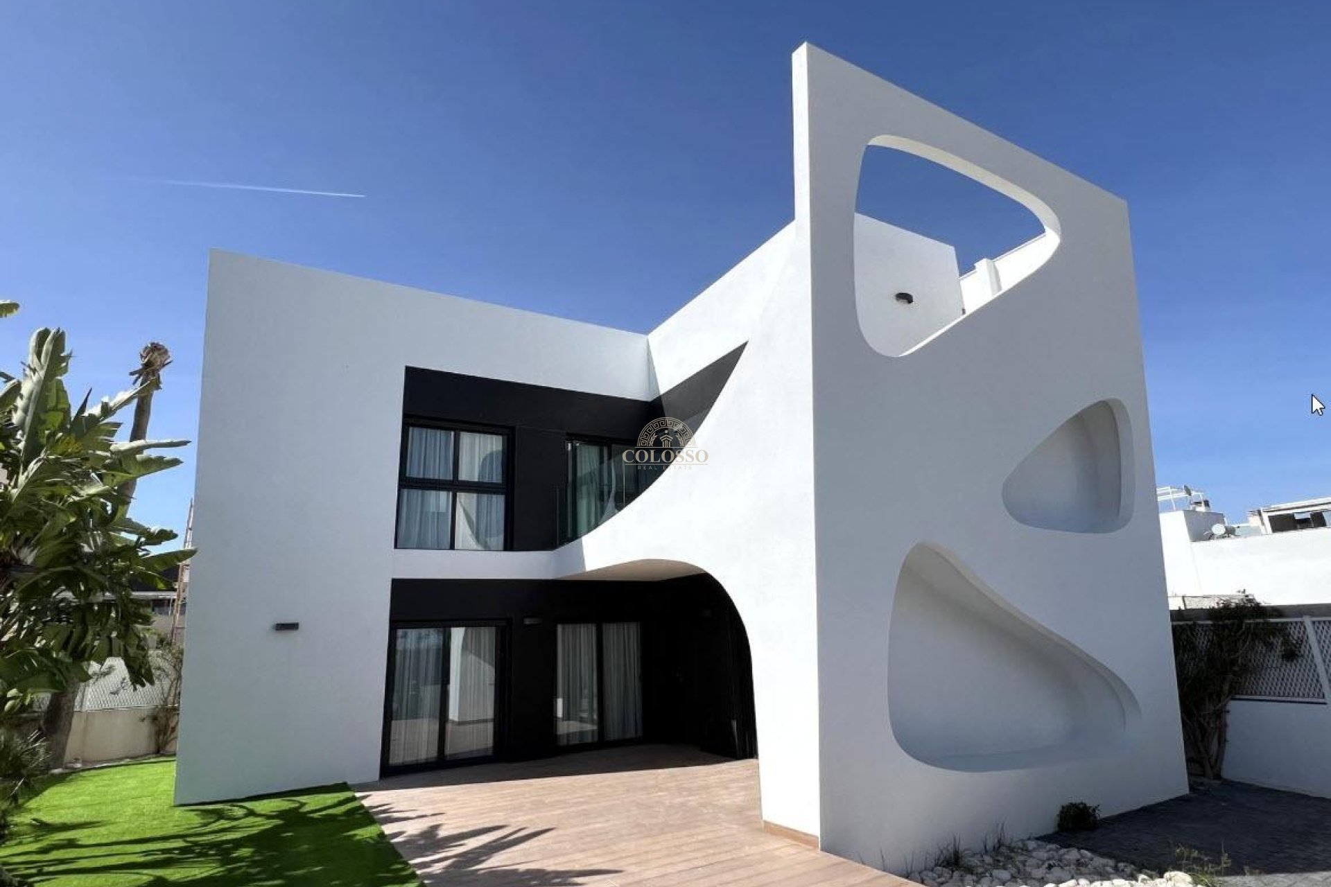 Obra nueva - Villa de Lujo -
Ciudad Quesada - Pueblo bravo