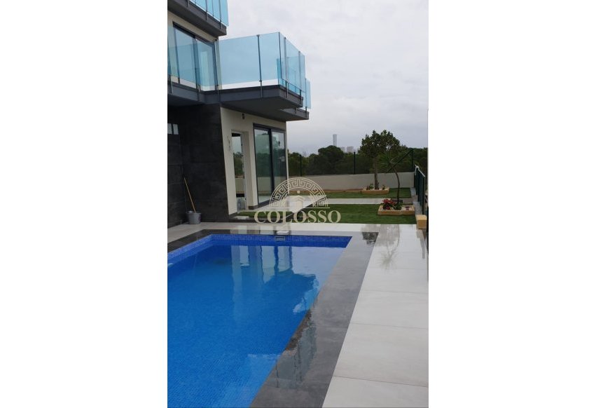 Obra nueva - Villa -
Finestrat - Karting