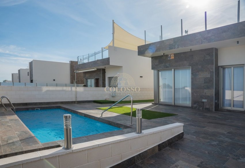 Obra nueva - Villa -
Orihuela Costa - PAU 8