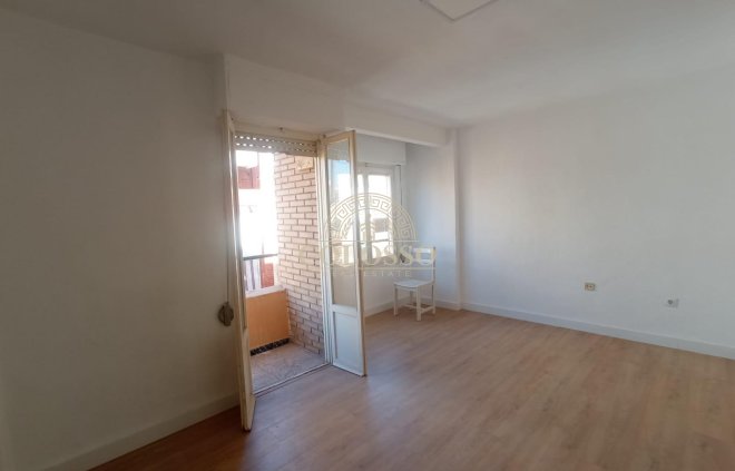 Piso - Reventa - Alicante -
                    Carolinas Bajas