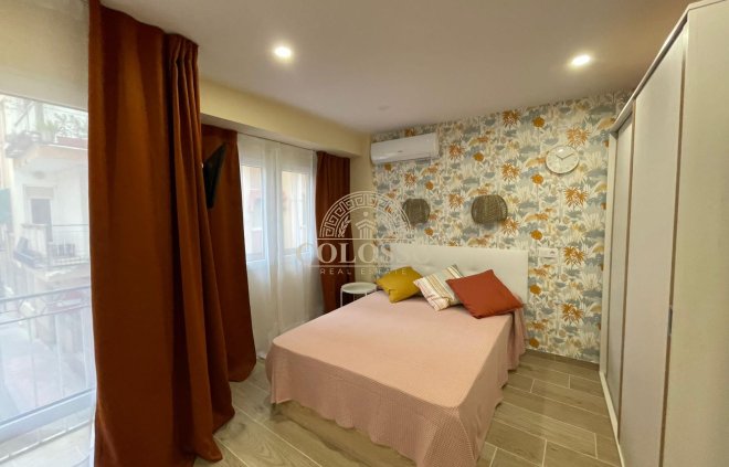 Piso - Revente - Alicante -
                    Carolinas Altas