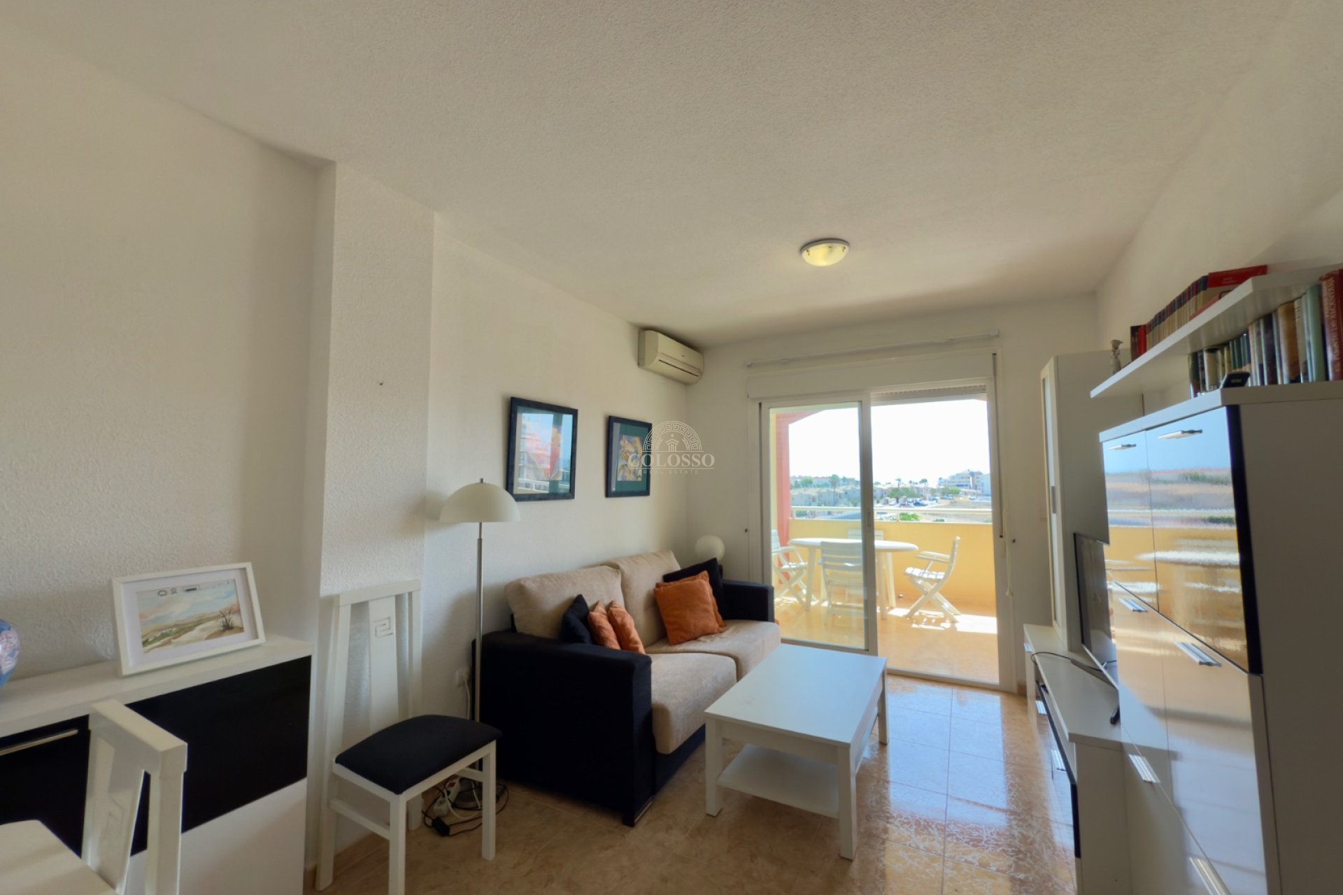 Rental - Apartamento -
La Mata