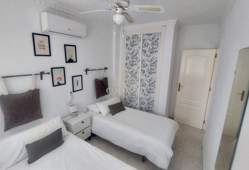 Rental - Chalet -
Orihuela Costa - Las Filipinas