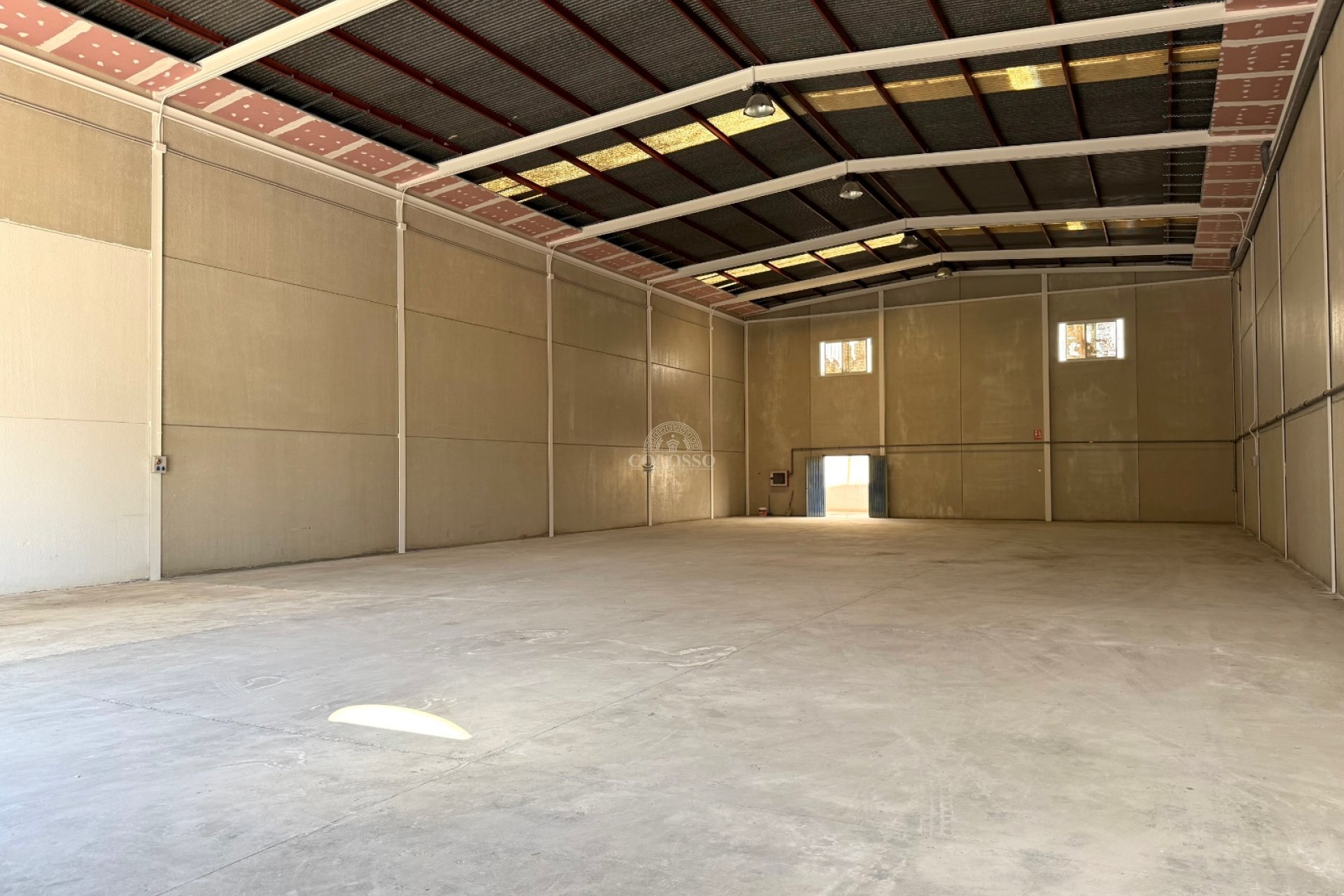 Rental - Commercial Premises -
Catral