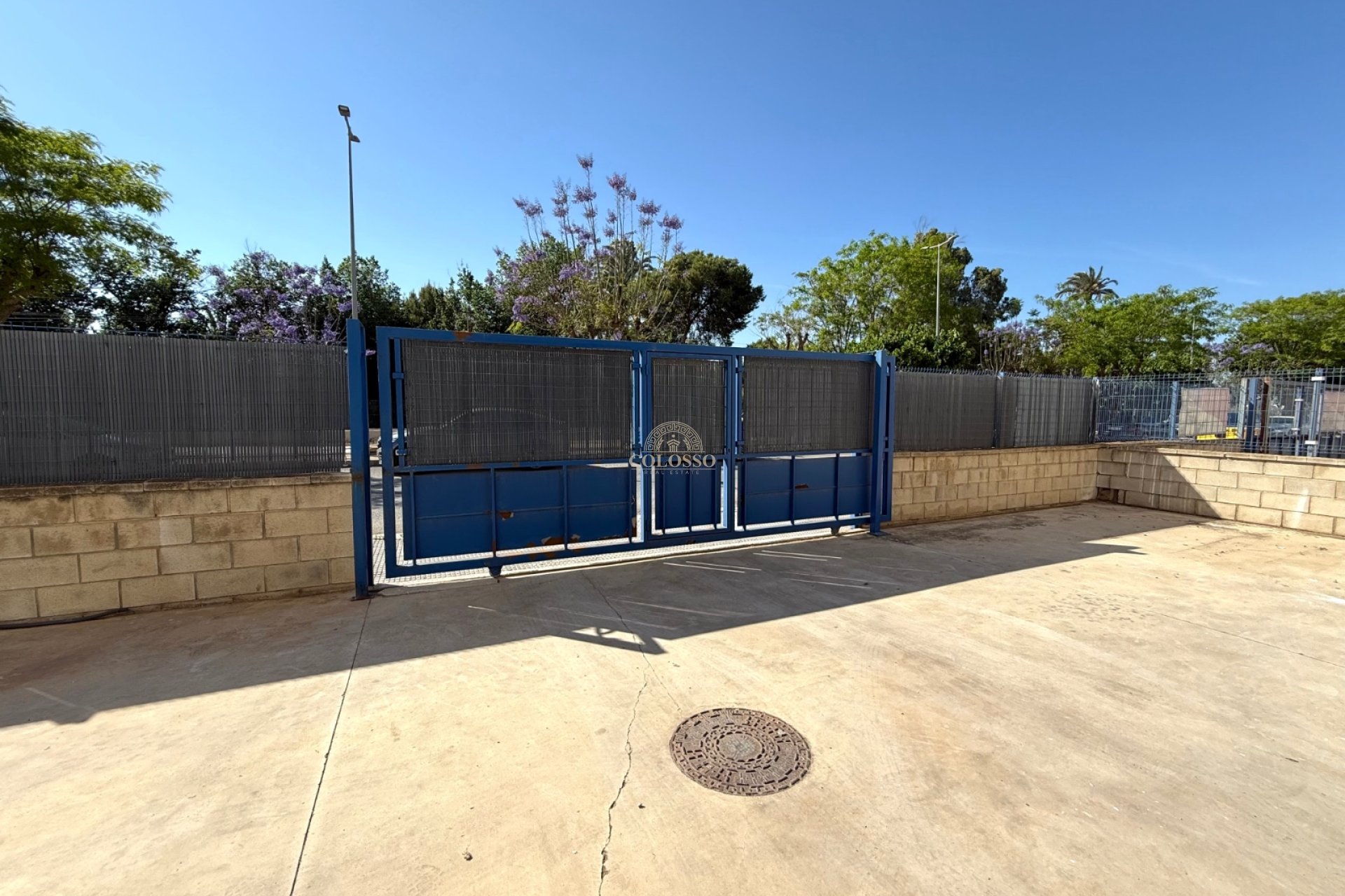 Rental - Commercial Premises -
Catral