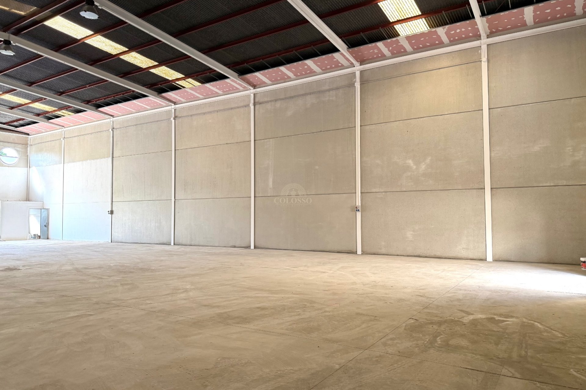 Rental - Commercial Premises -
Catral