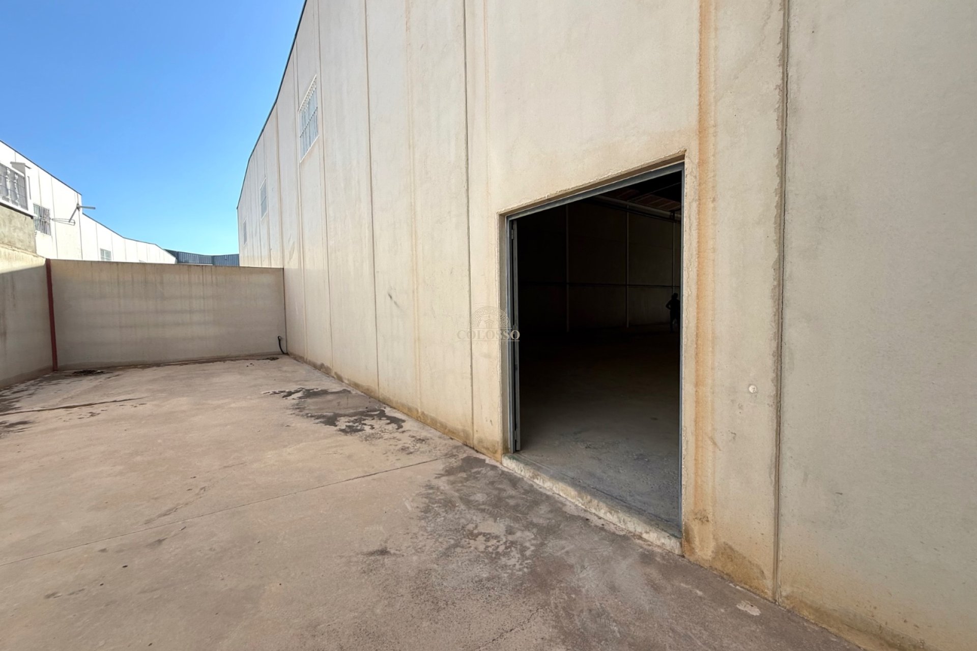 Rental - Commercial Premises -
Catral