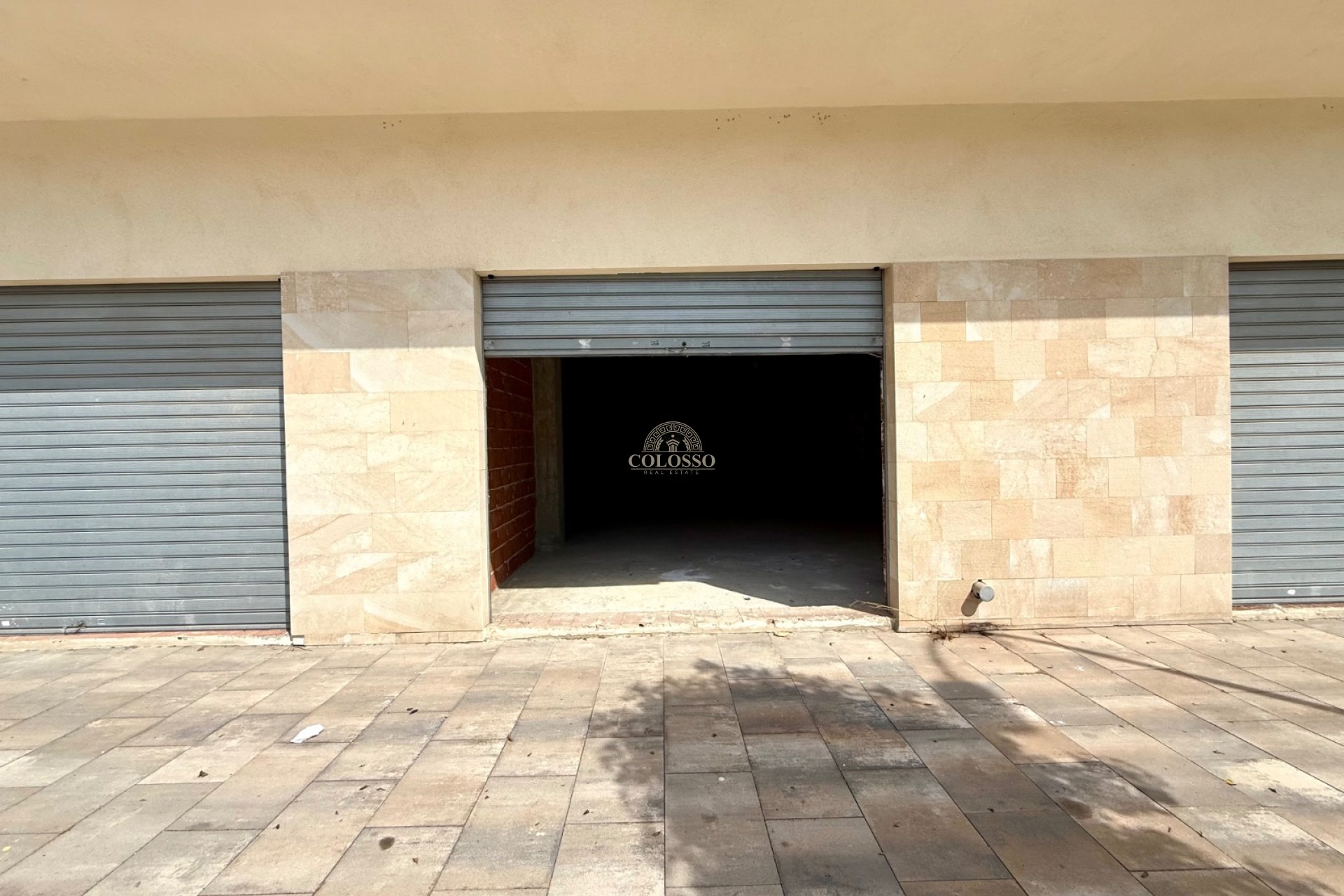 Rental - Commercial Premises -
Rafal