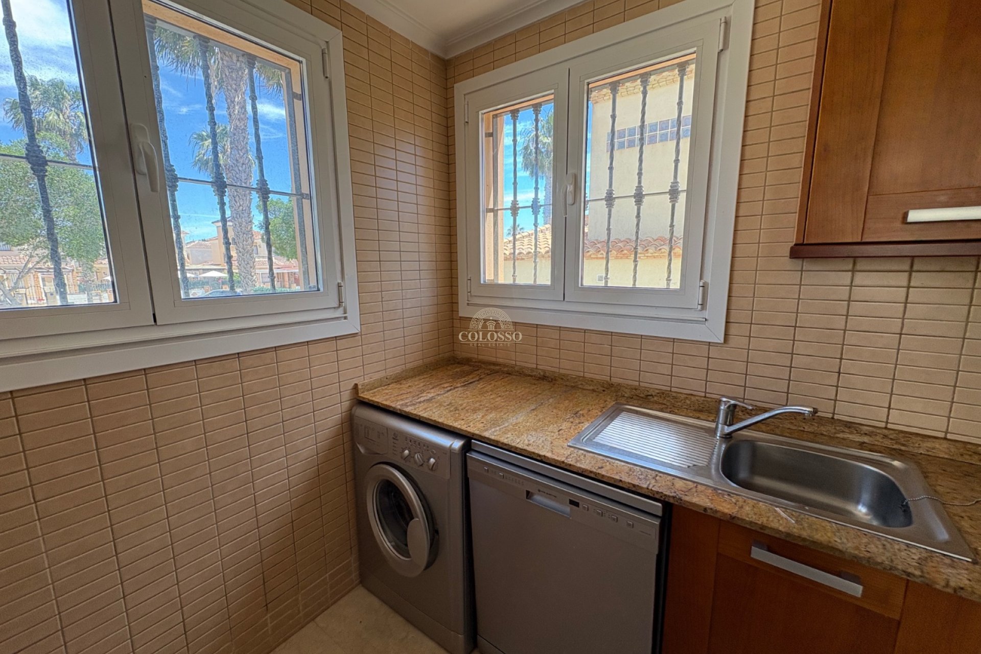 Rental - Villa -
Guardamar del Segura - Urbanizaciones