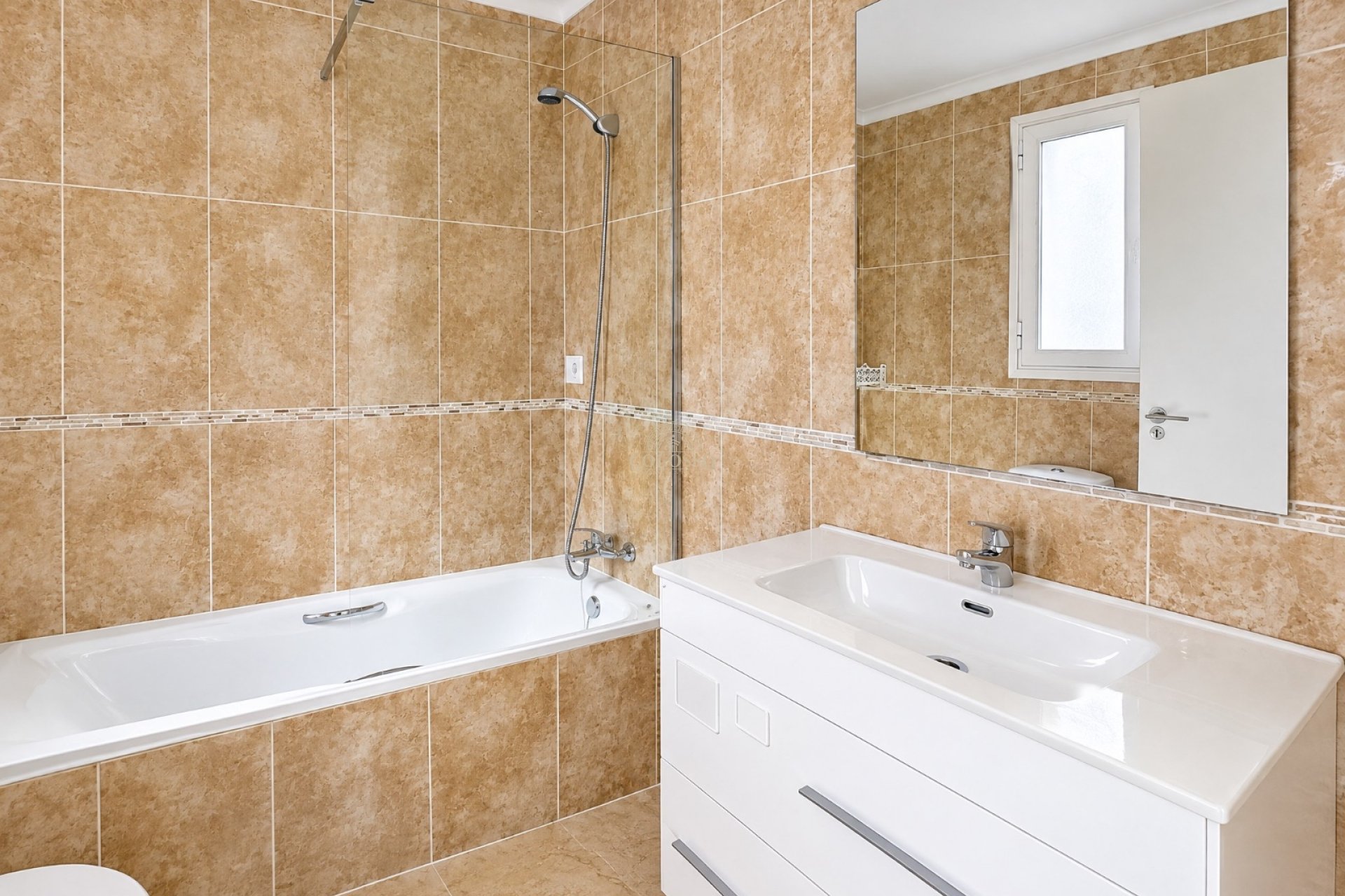 Rental - Villa -
Guardamar del Segura - Urbanizaciones