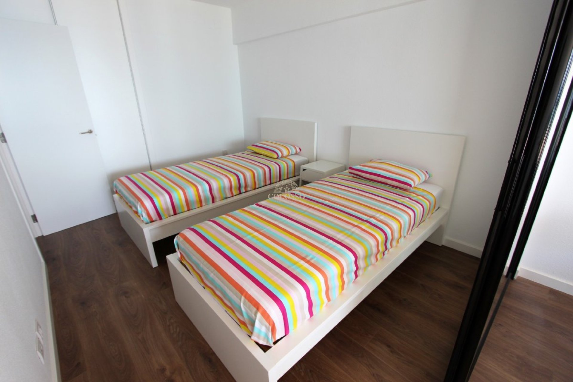 Resale - Apartamento -
Benidorm - Levante