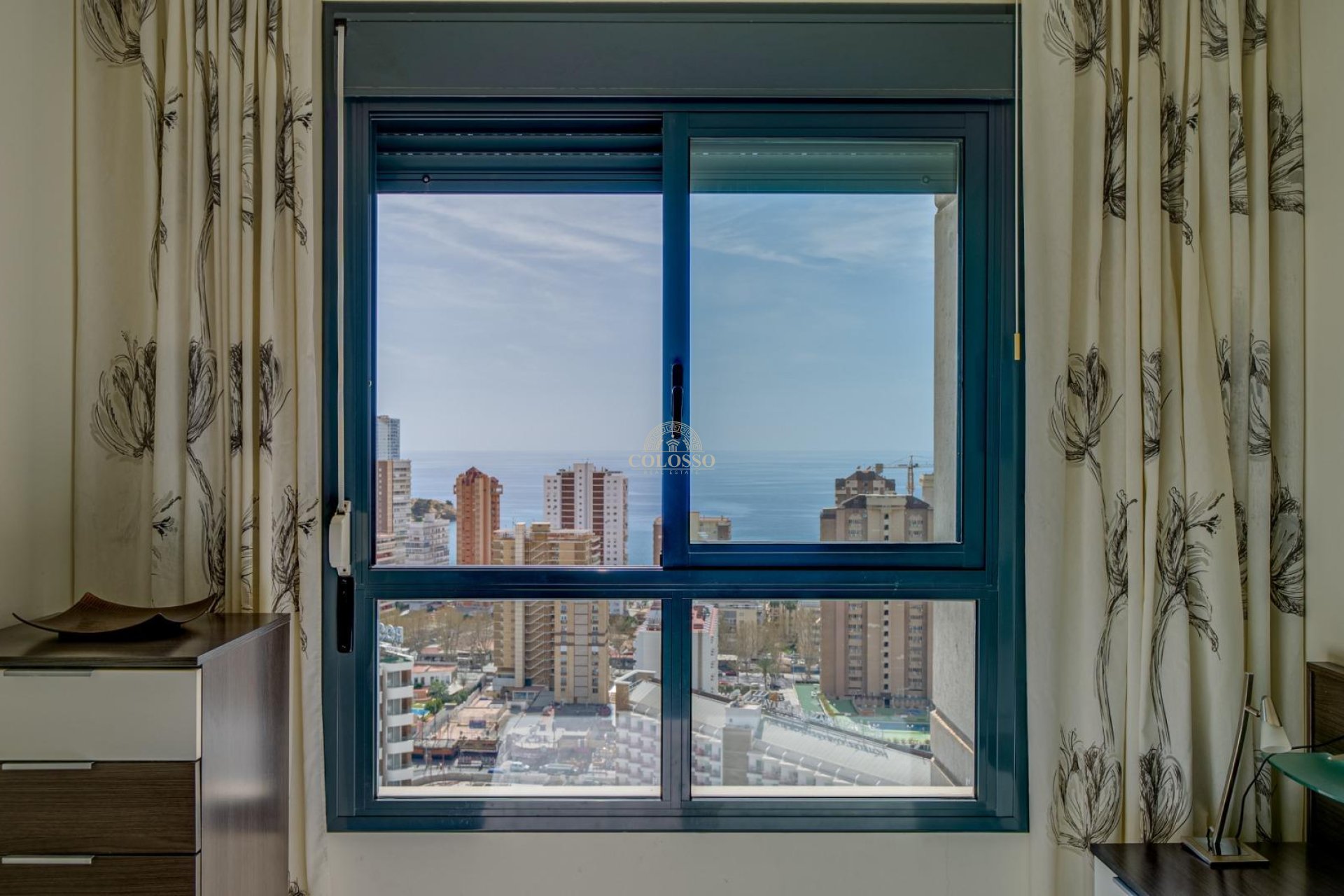 Resale - Apartamento -
Benidorm - Levante