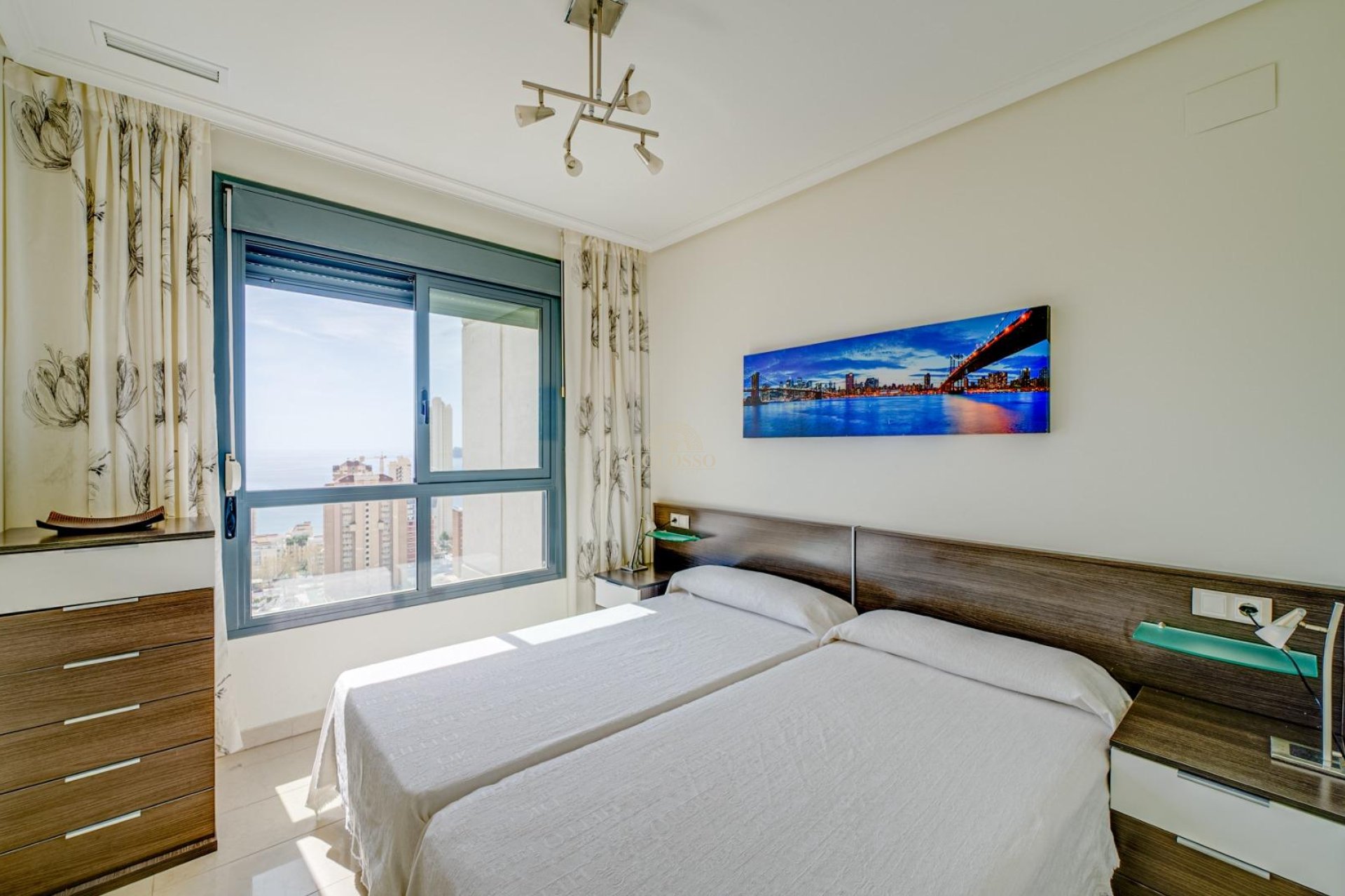 Resale - Apartamento -
Benidorm - Levante