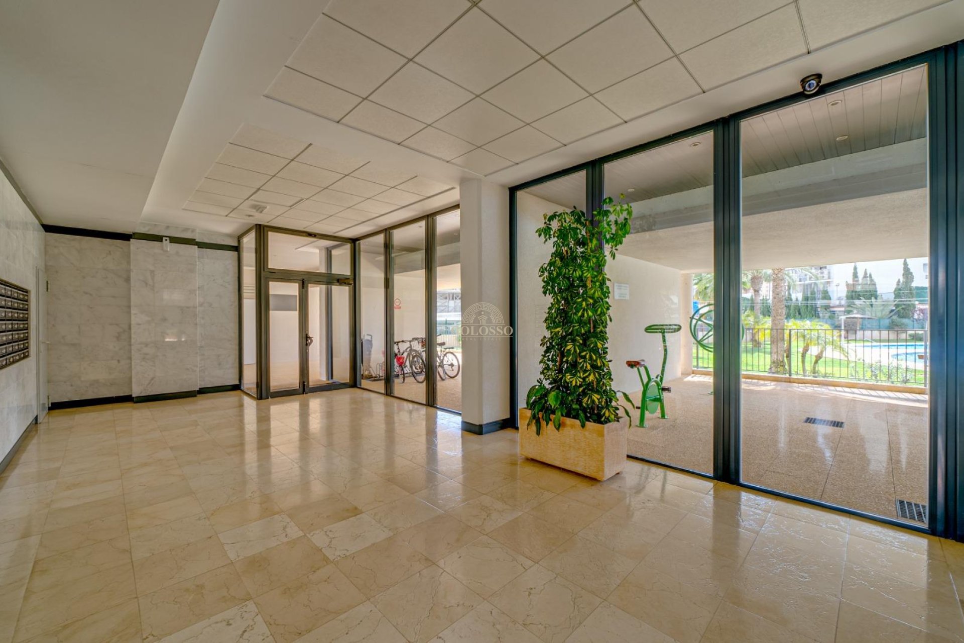 Resale - Apartamento -
Benidorm - Levante
