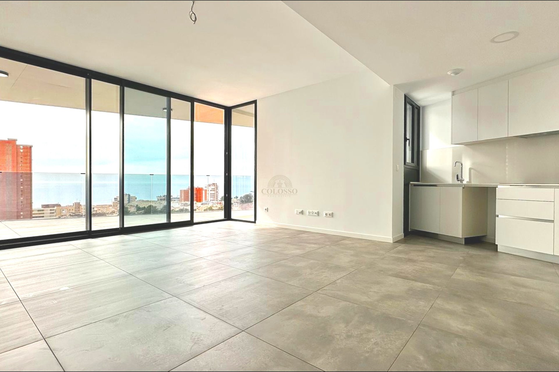 Resale - Apartamento -
Benidorm - Poniente