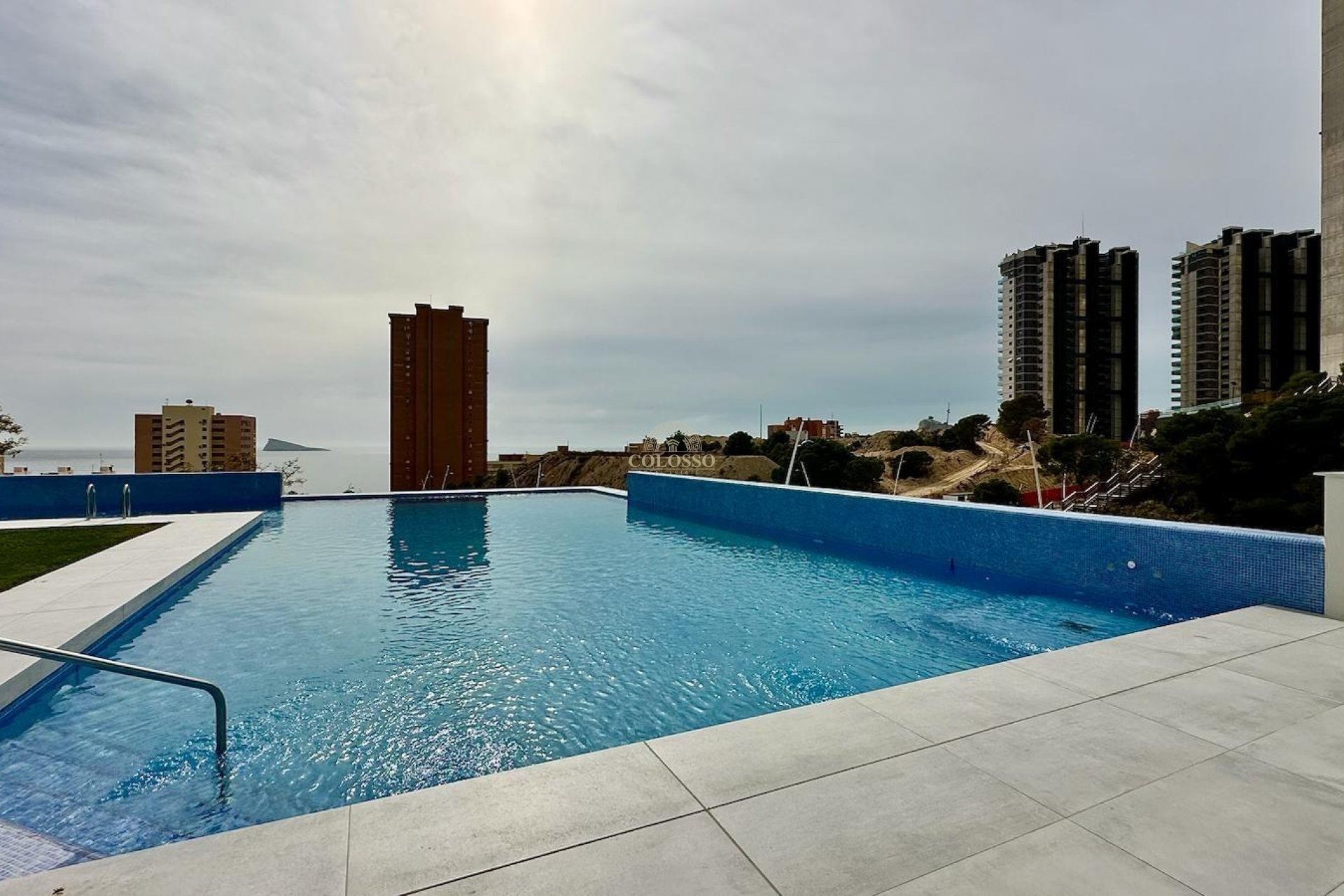 Resale - Apartamento -
Benidorm - Poniente