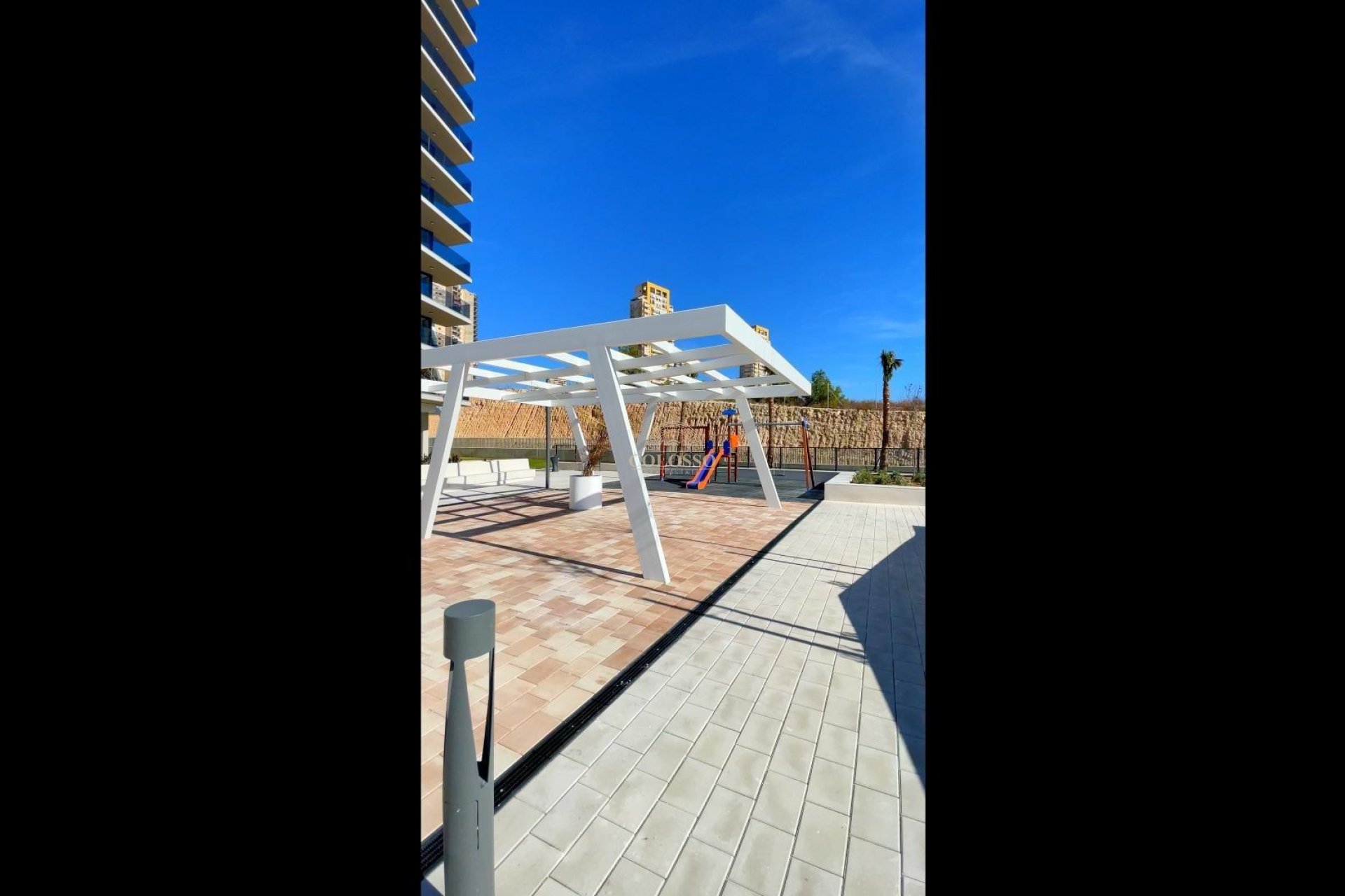 Resale - Apartamento -
Benidorm - Poniente