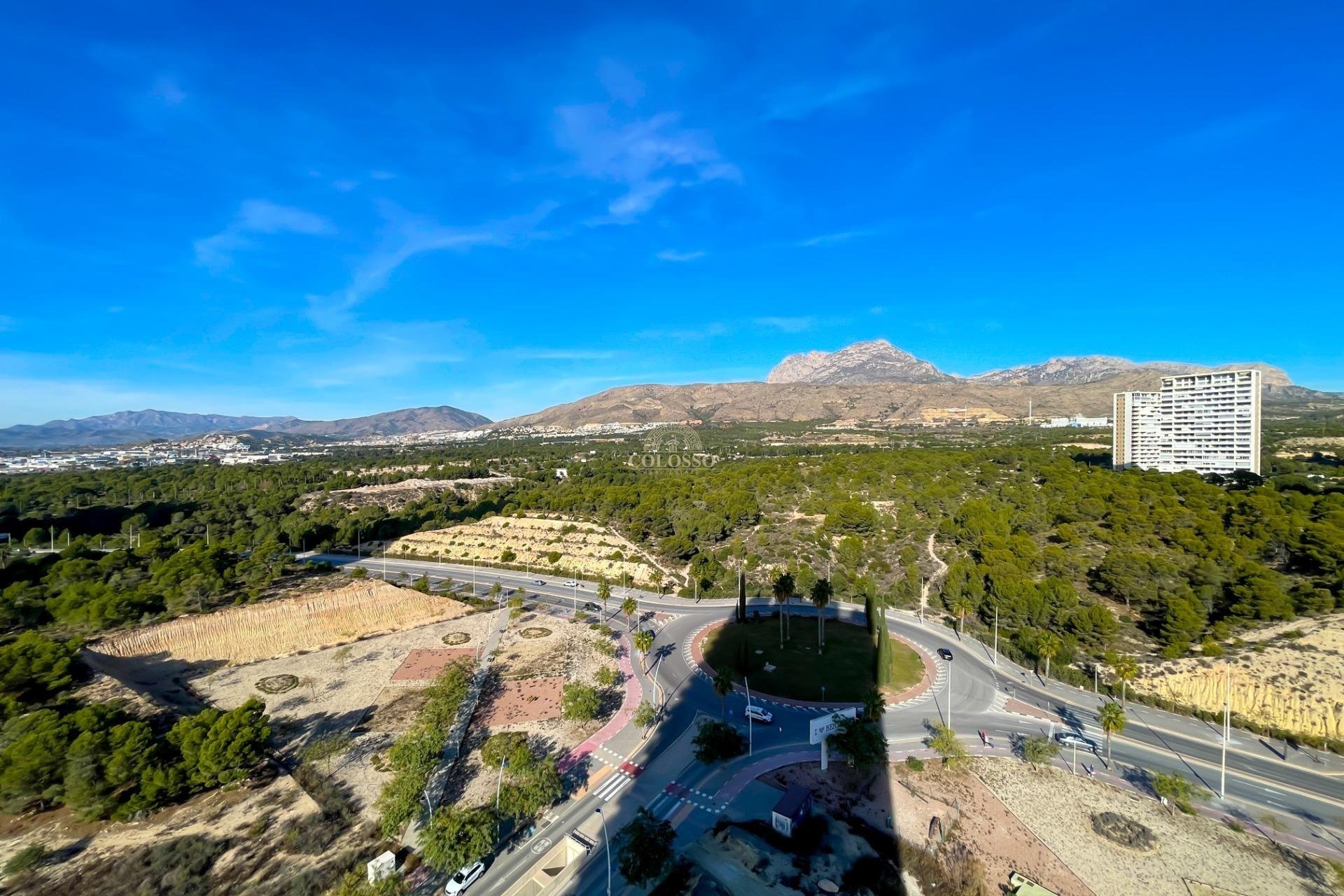 Resale - Apartamento -
Benidorm - Poniente