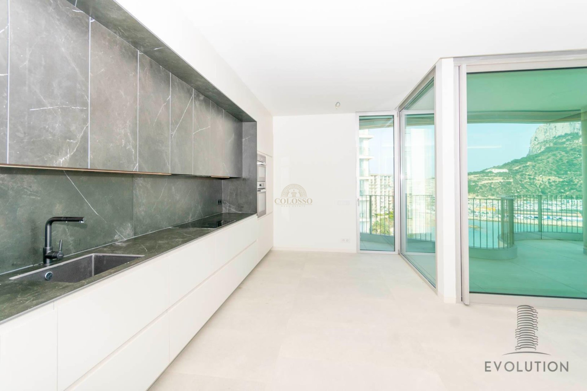 Resale - Apartamento -
Calpe - Playa De Arenal