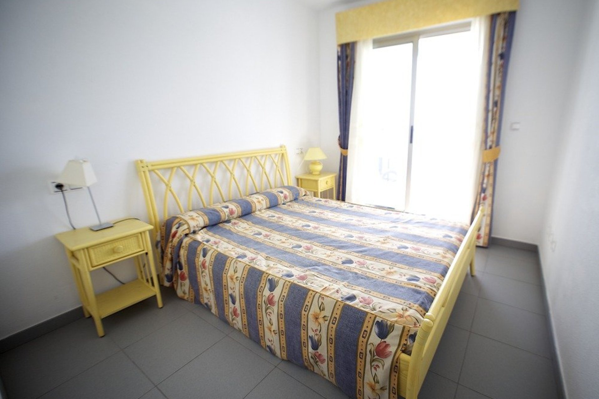 Resale - Apartamento -
Calpe - Playa De La Fossa