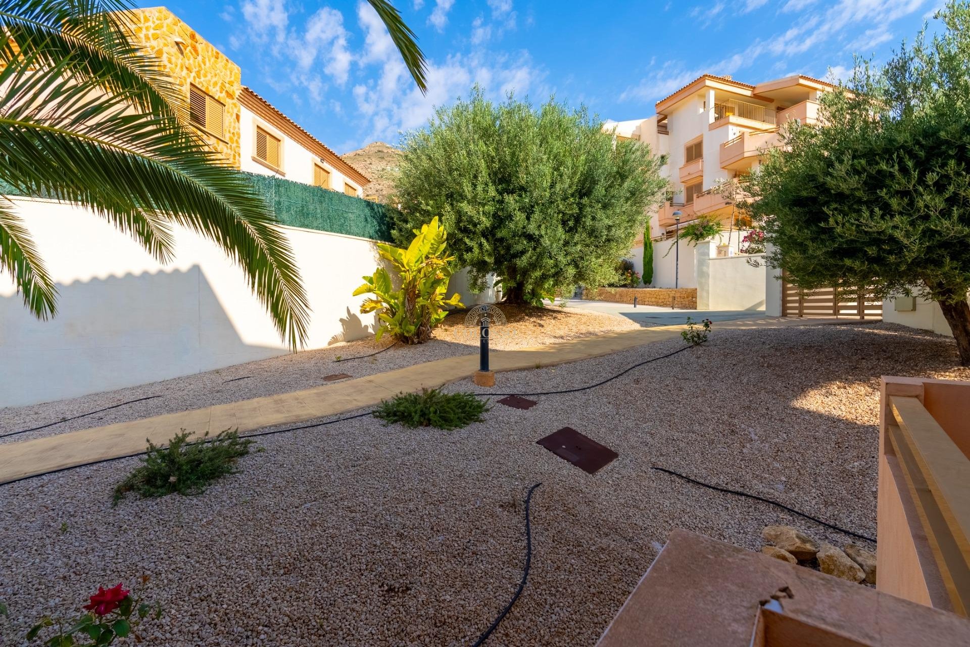 Resale - Apartamento -
Finestrat - Sierra cortina