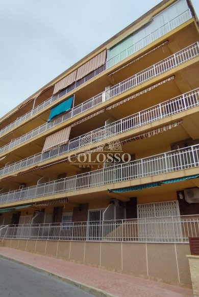 Resale - Apartamento -
Guardamar del Segura - Pueblo