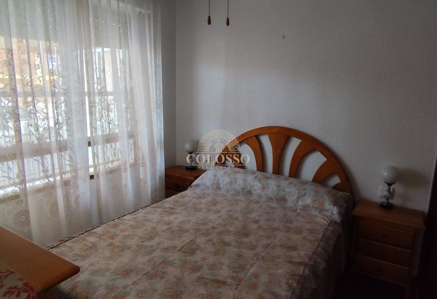 Resale - Apartamento -
Guardamar del Segura - Pueblo