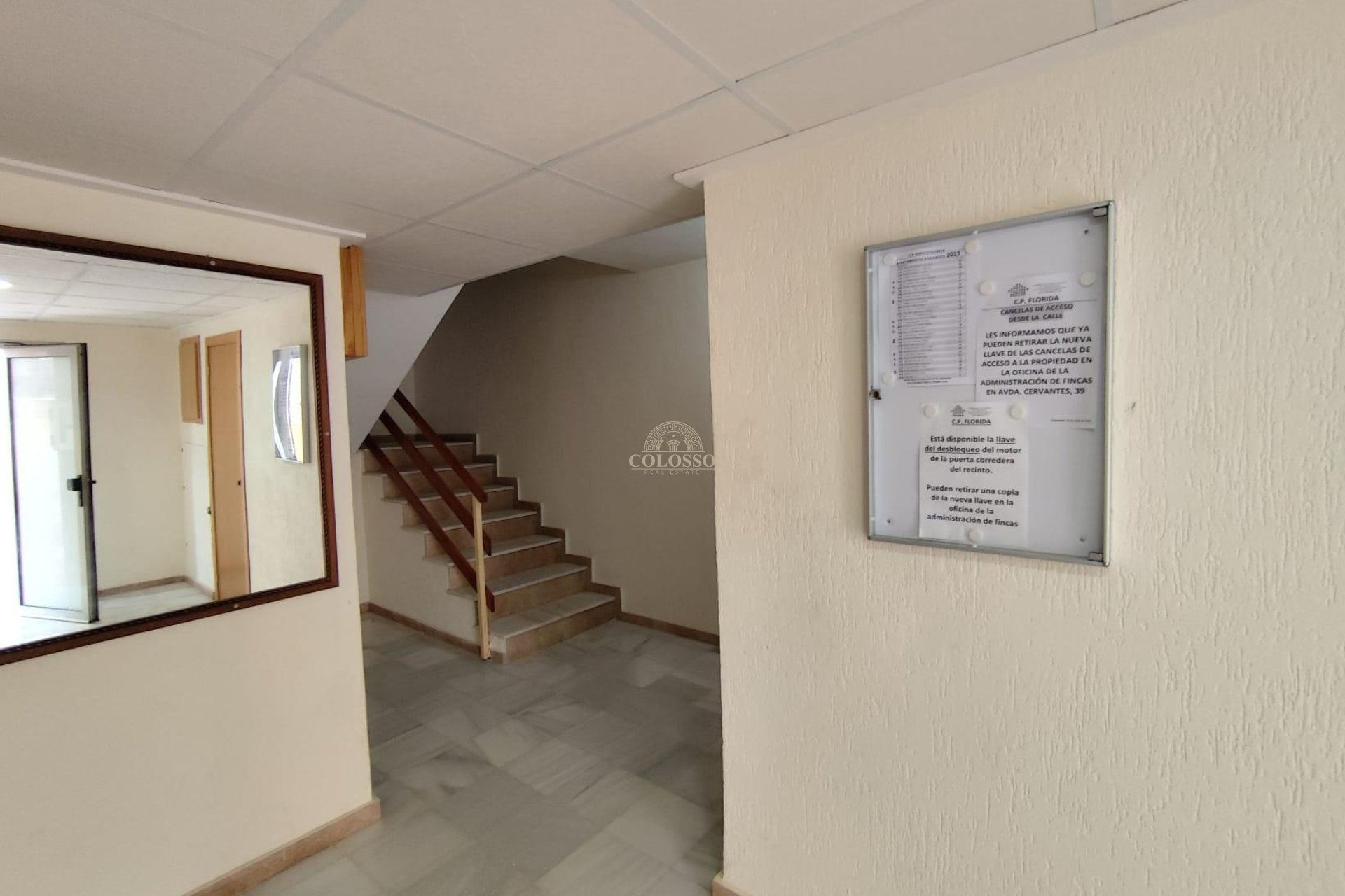 Resale - Apartamento -
Guardamar del Segura - Pueblo