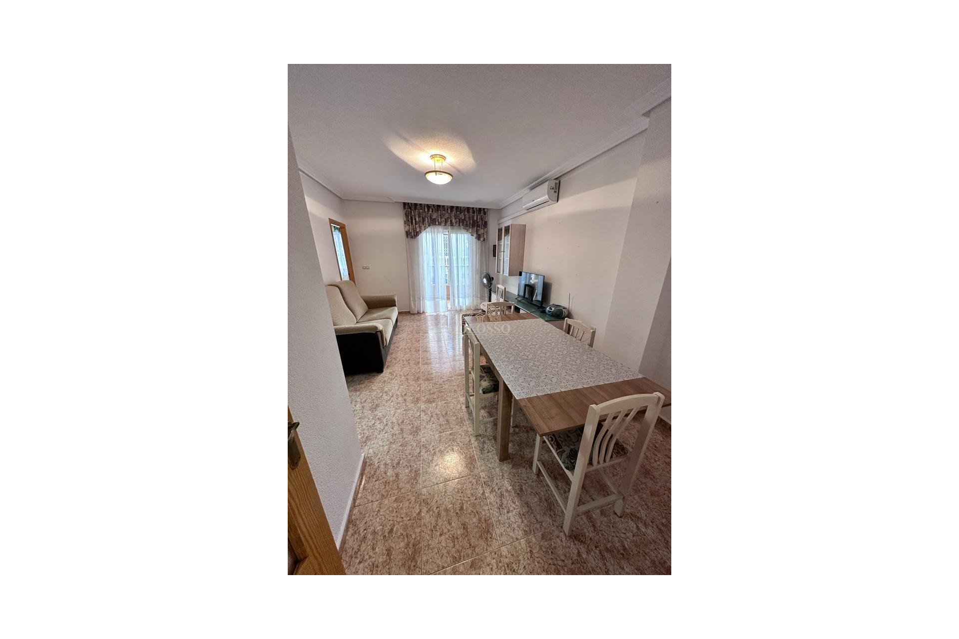 Resale - Apartamento -
Torrevieja - Acequion