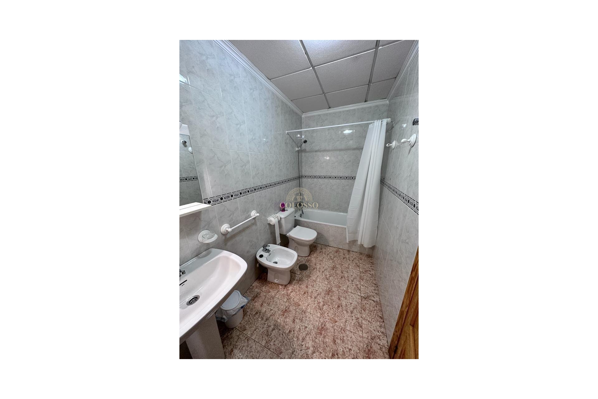 Resale - Apartamento -
Torrevieja - Acequion