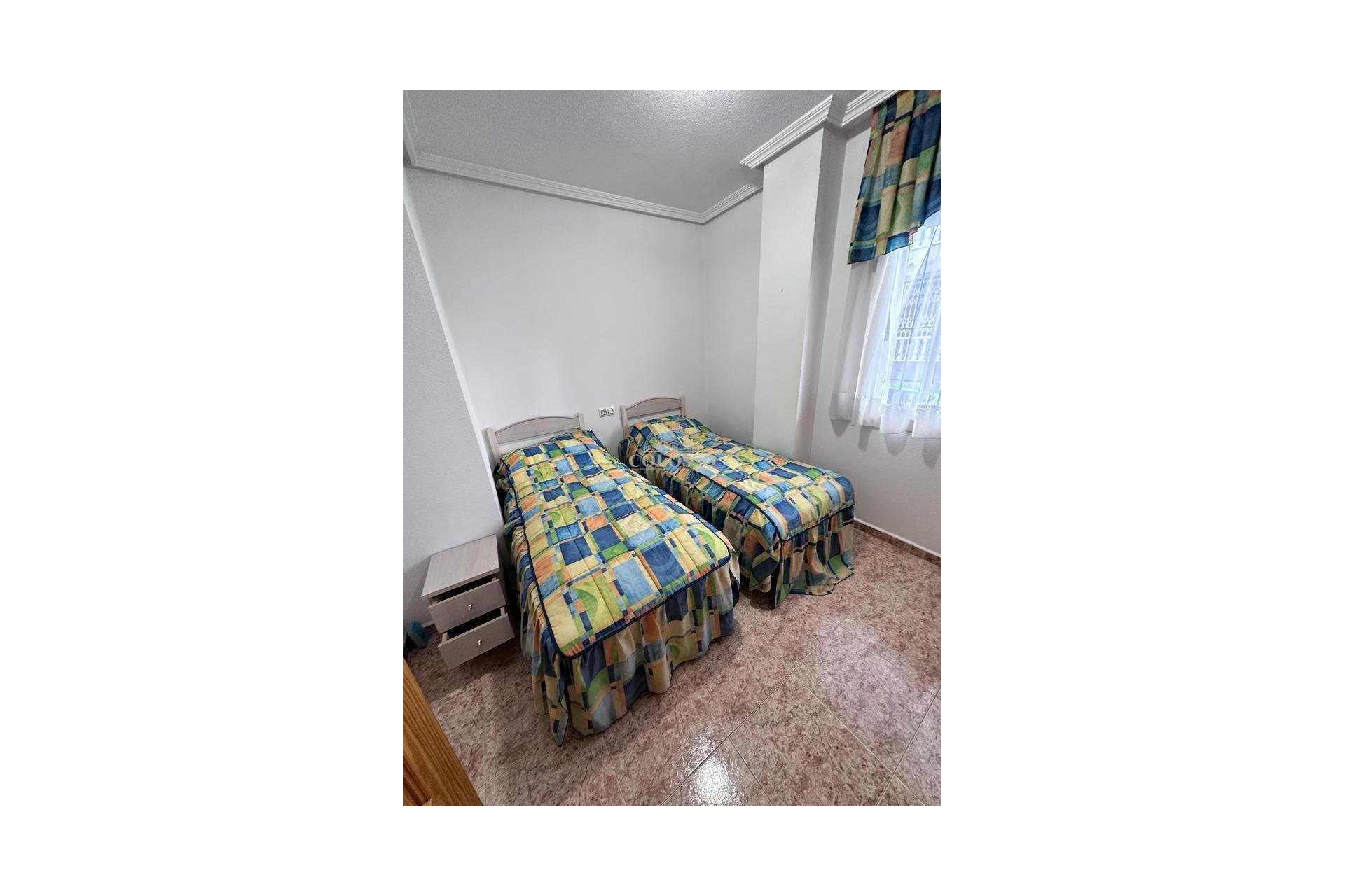 Resale - Apartamento -
Torrevieja - Acequion