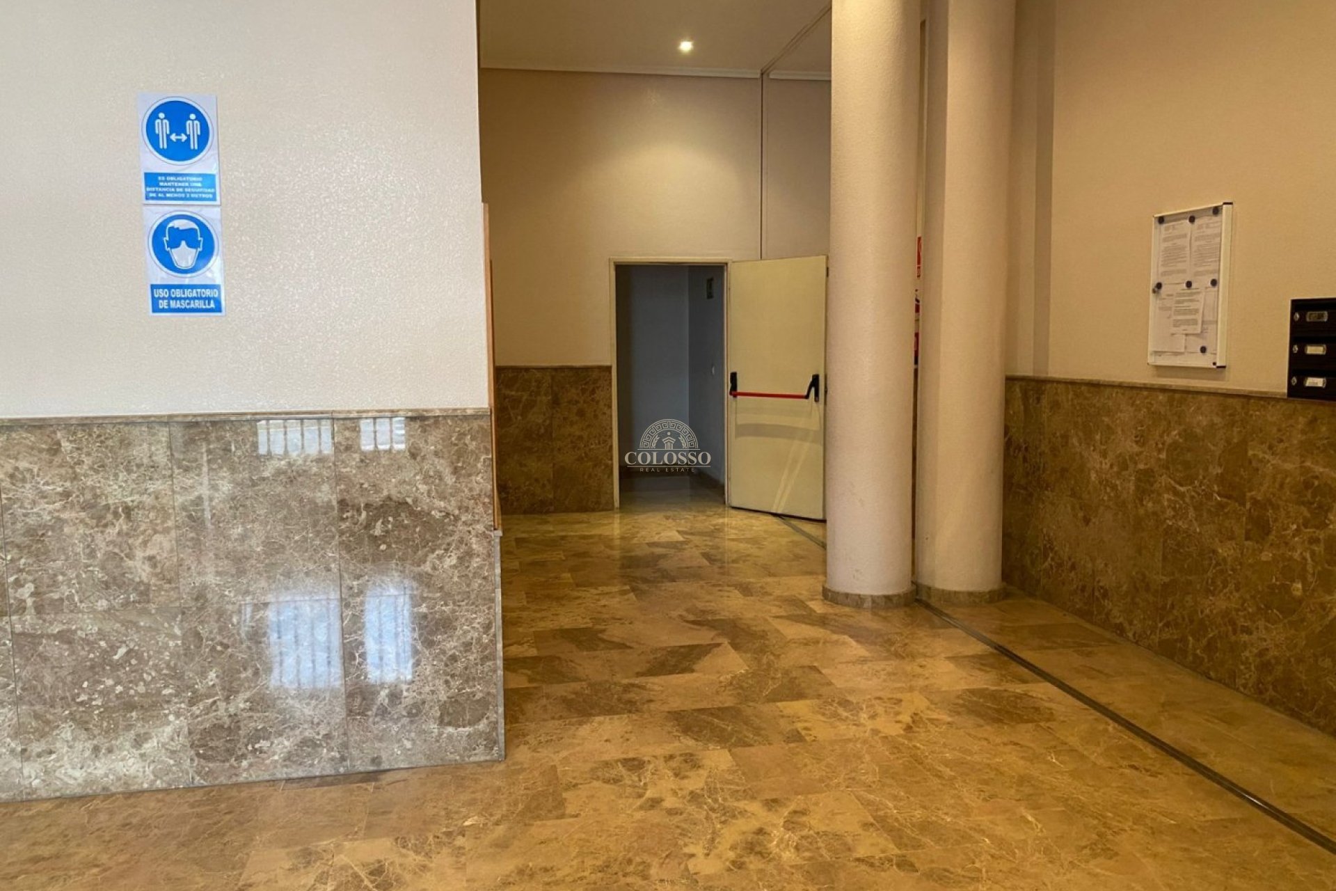 Resale - Apartamento -
Torrevieja - Centro