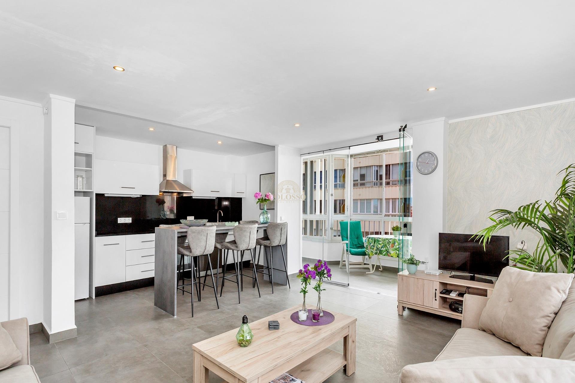 Resale - Apartamento -
Torrevieja - Centro