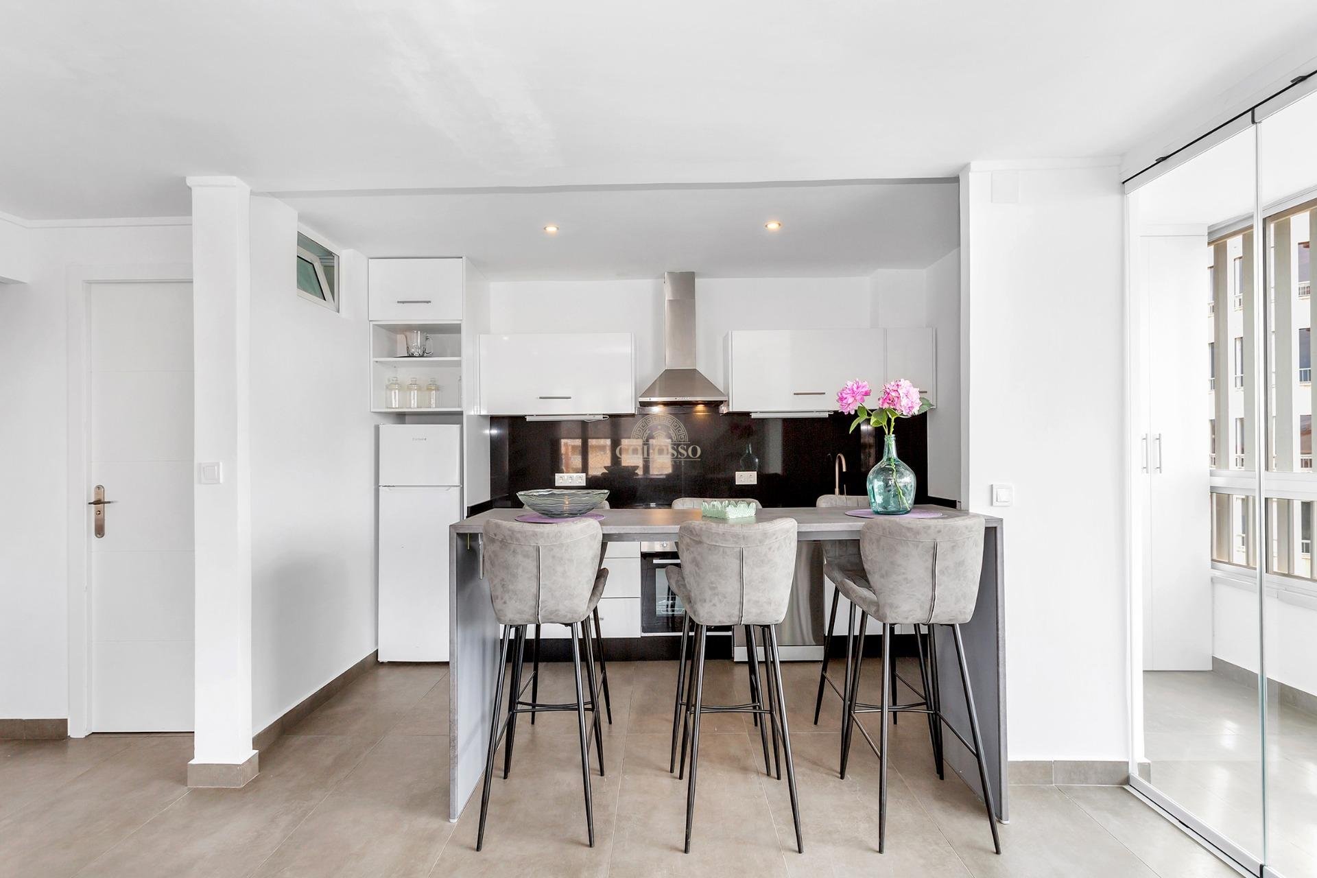 Resale - Apartamento -
Torrevieja - Centro