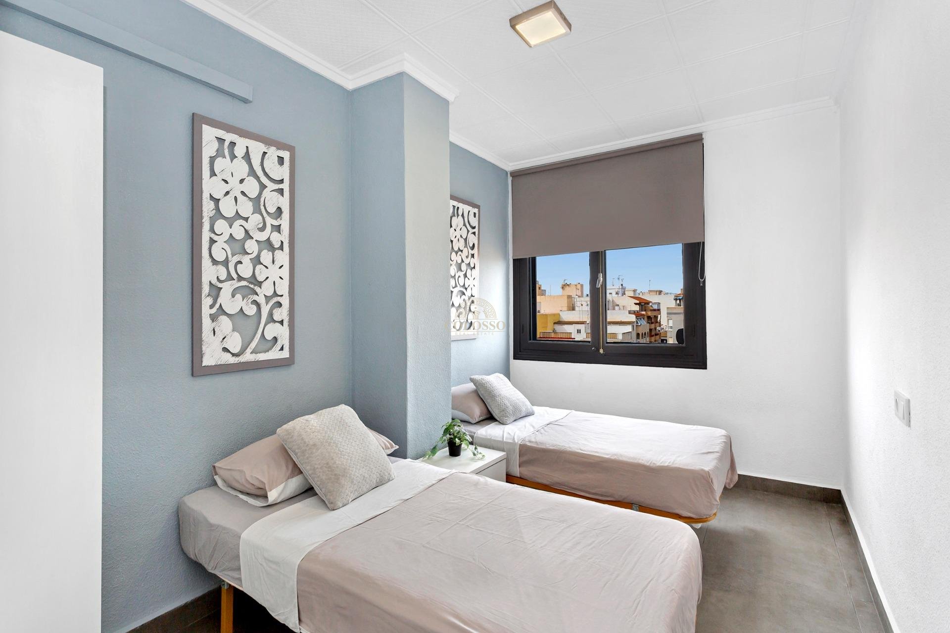 Resale - Apartamento -
Torrevieja - Centro