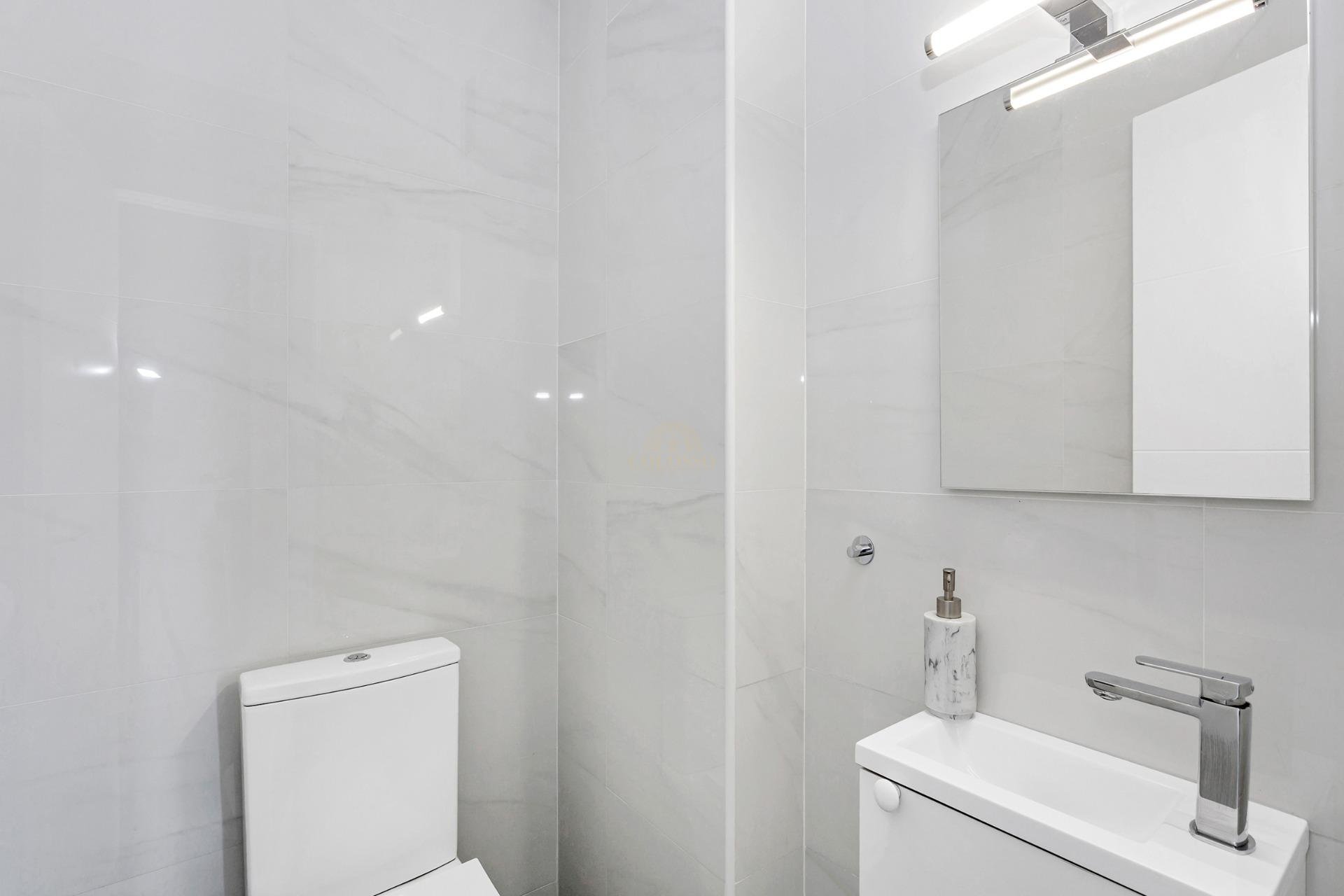 Resale - Apartamento -
Torrevieja - Centro