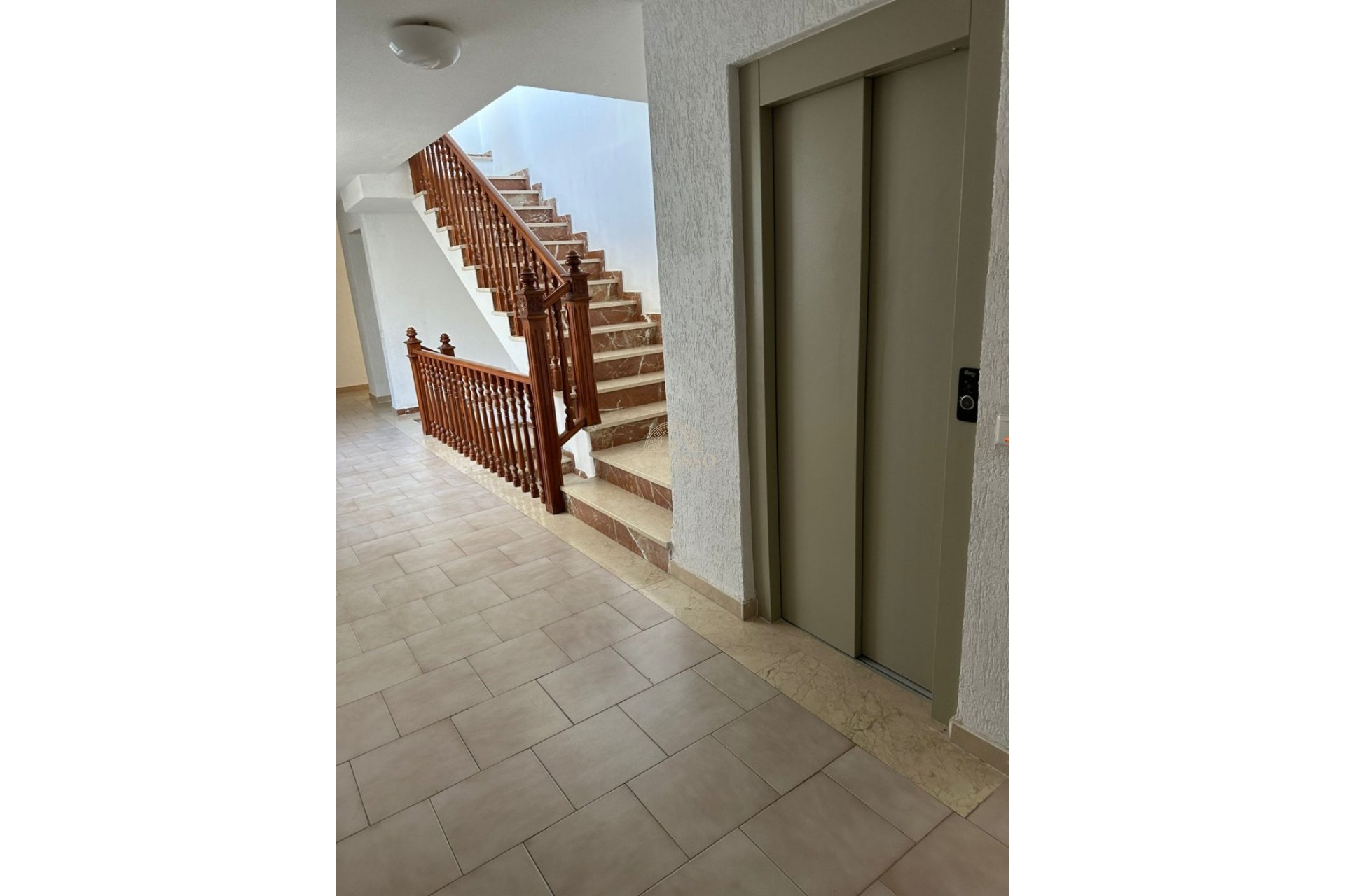 Resale - Apartamento -
Torrevieja - La Mata