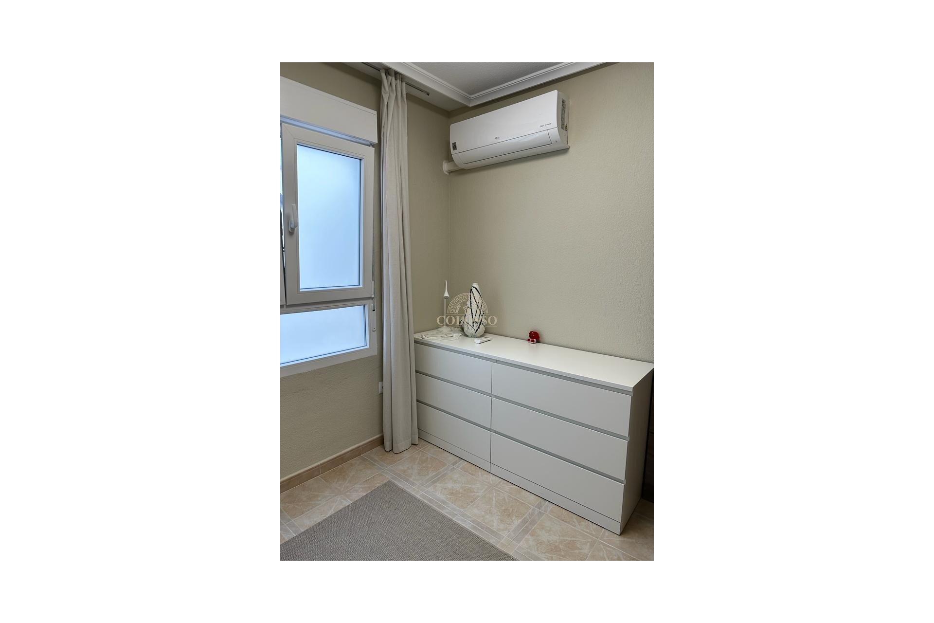 Resale - Apartamento -
Torrevieja - La Mata