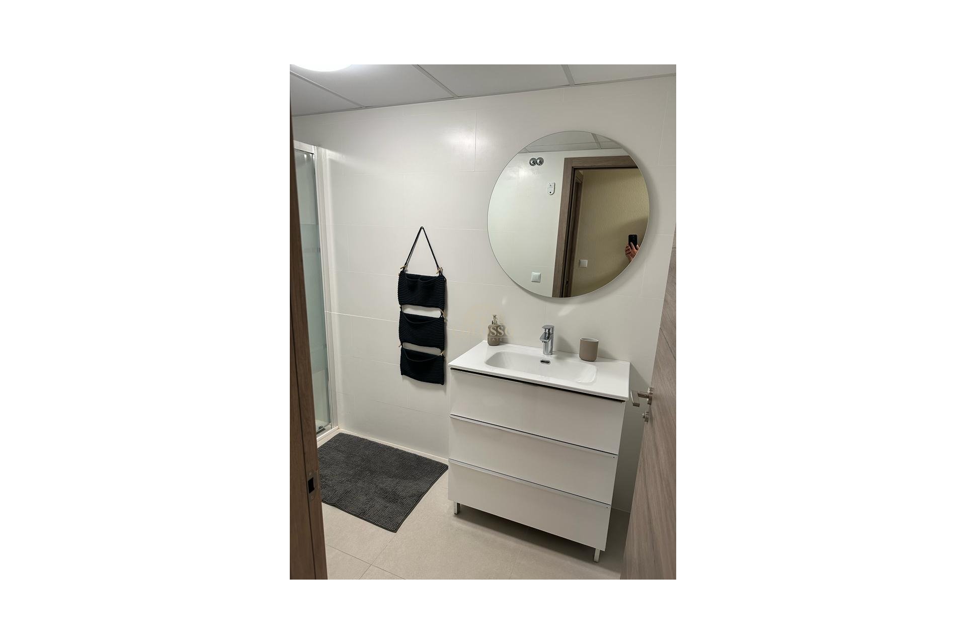 Resale - Apartamento -
Torrevieja - La Mata