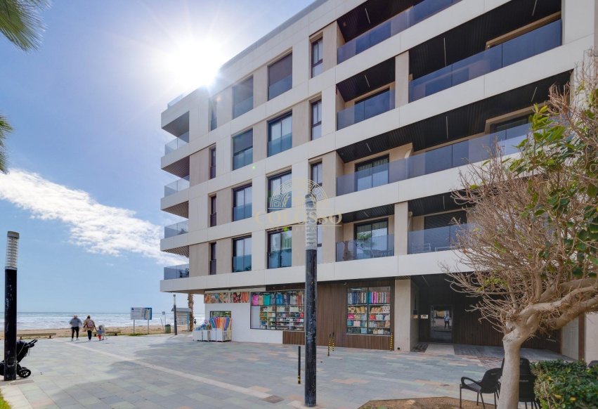 Resale - Apartamento -
Torrevieja - La Mata
