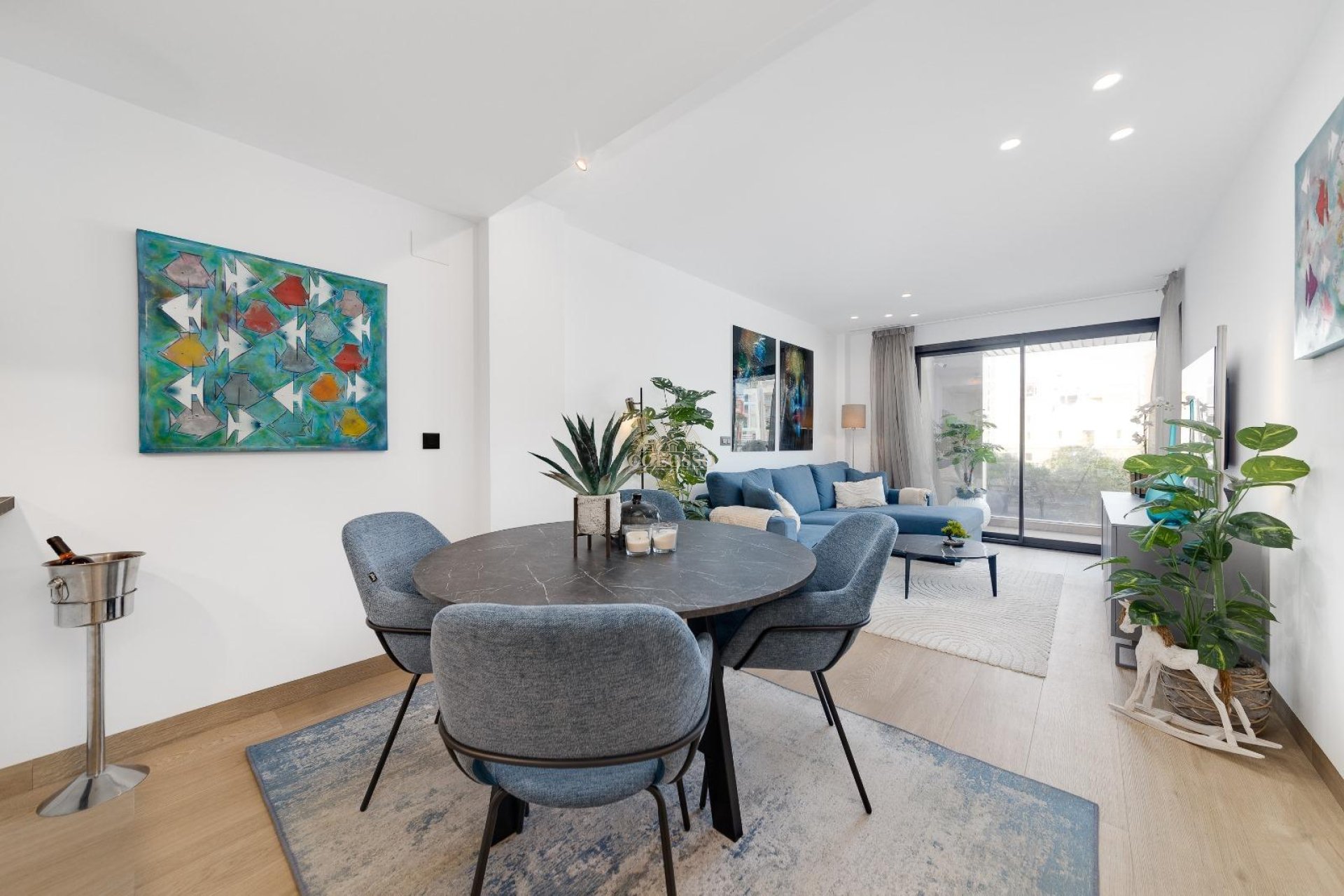 Resale - Apartamento -
Torrevieja - La Mata