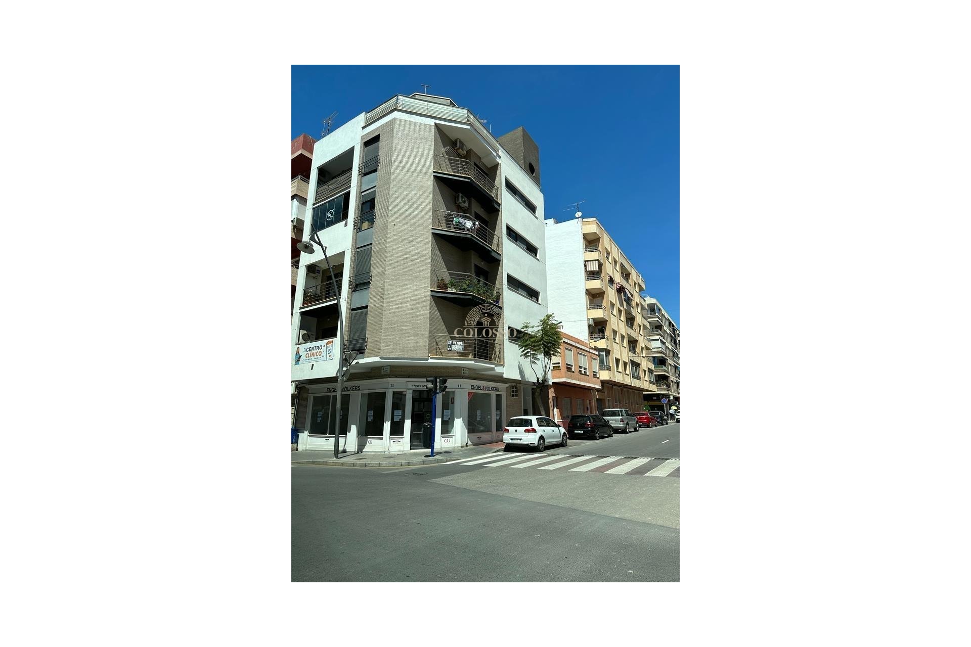 Resale - Apartamento -
Torrevieja - Puerto