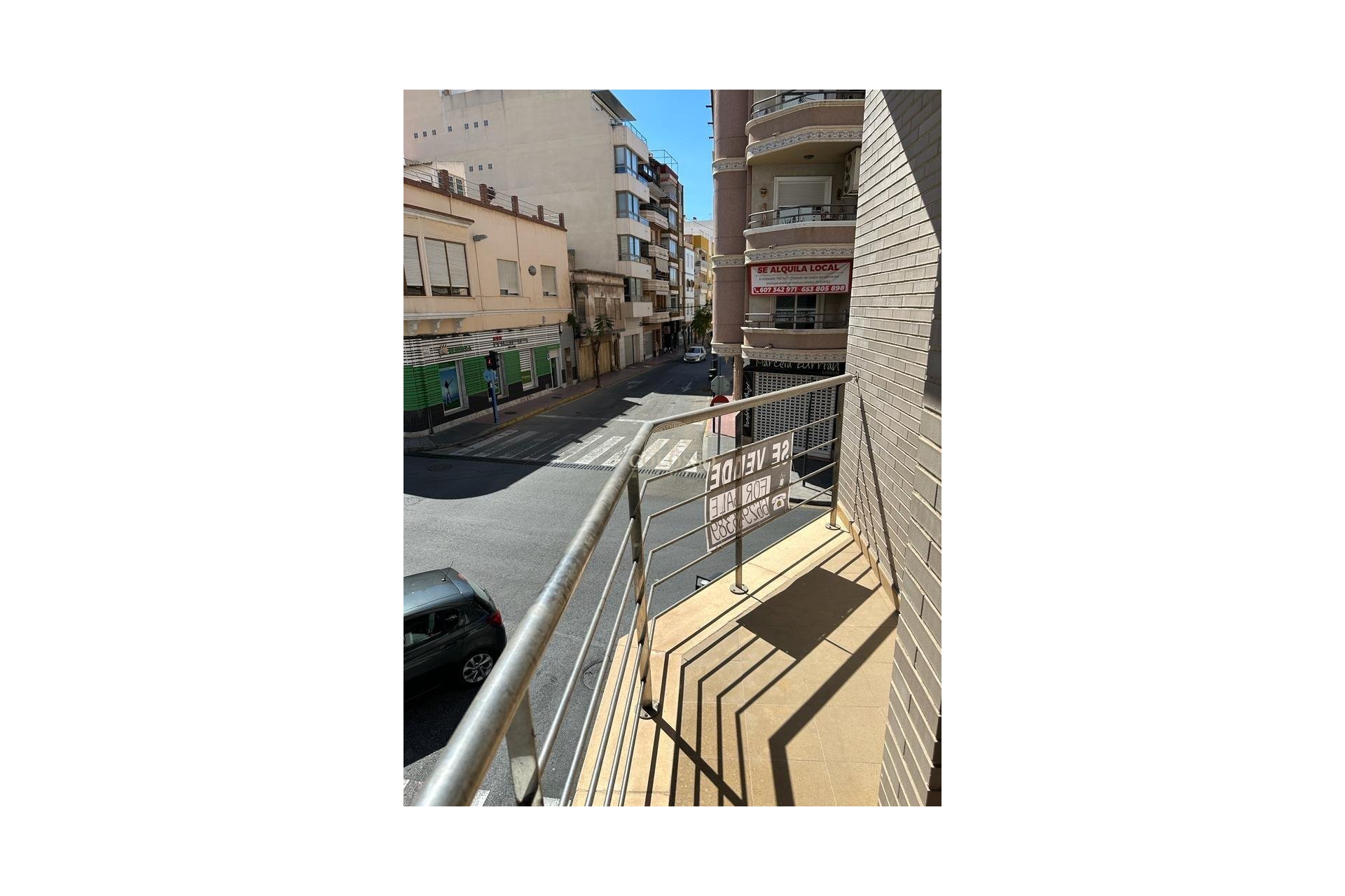 Resale - Apartamento -
Torrevieja - Puerto