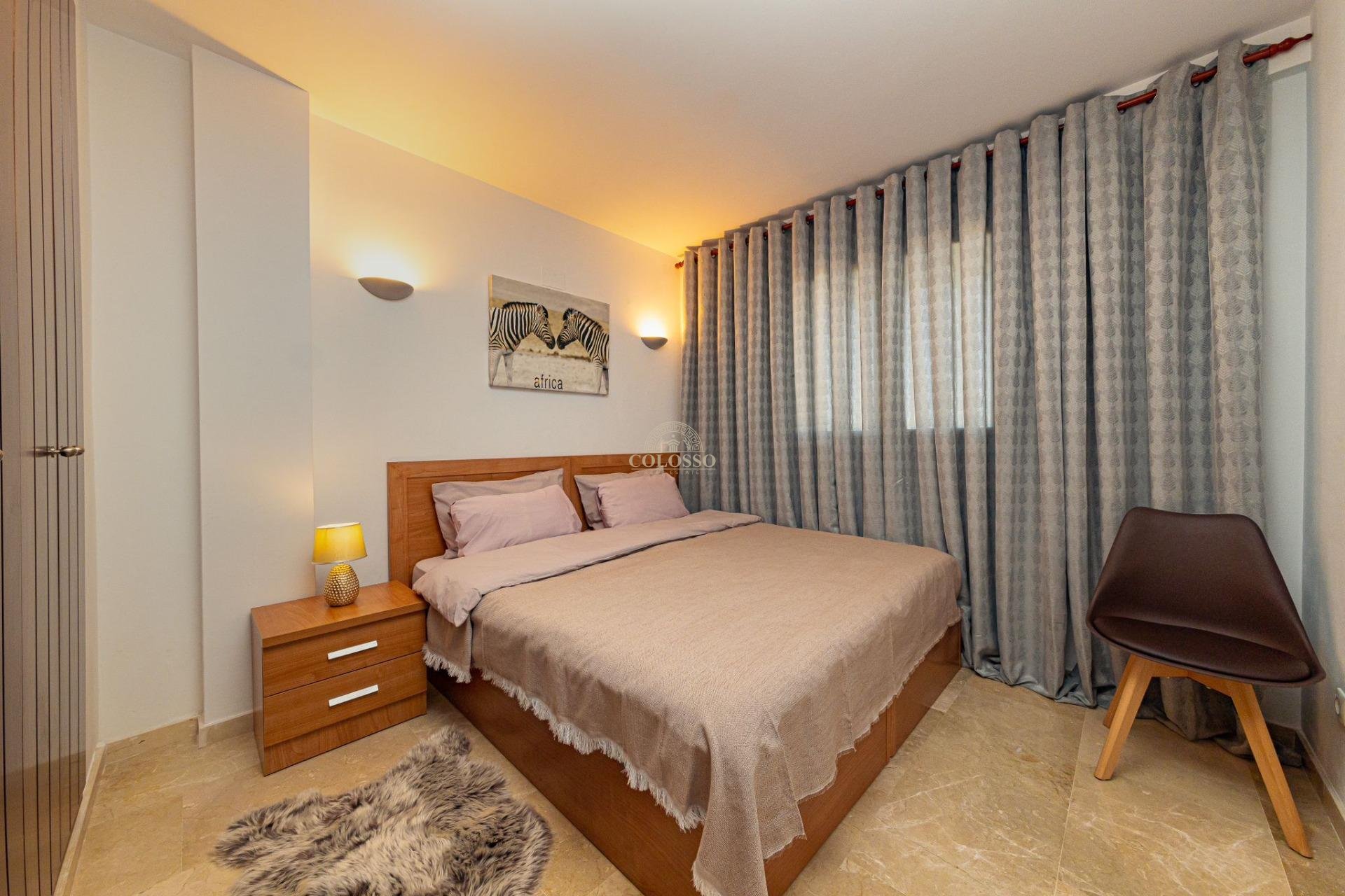 Resale - Apartamento -
Torrevieja - Punta prima