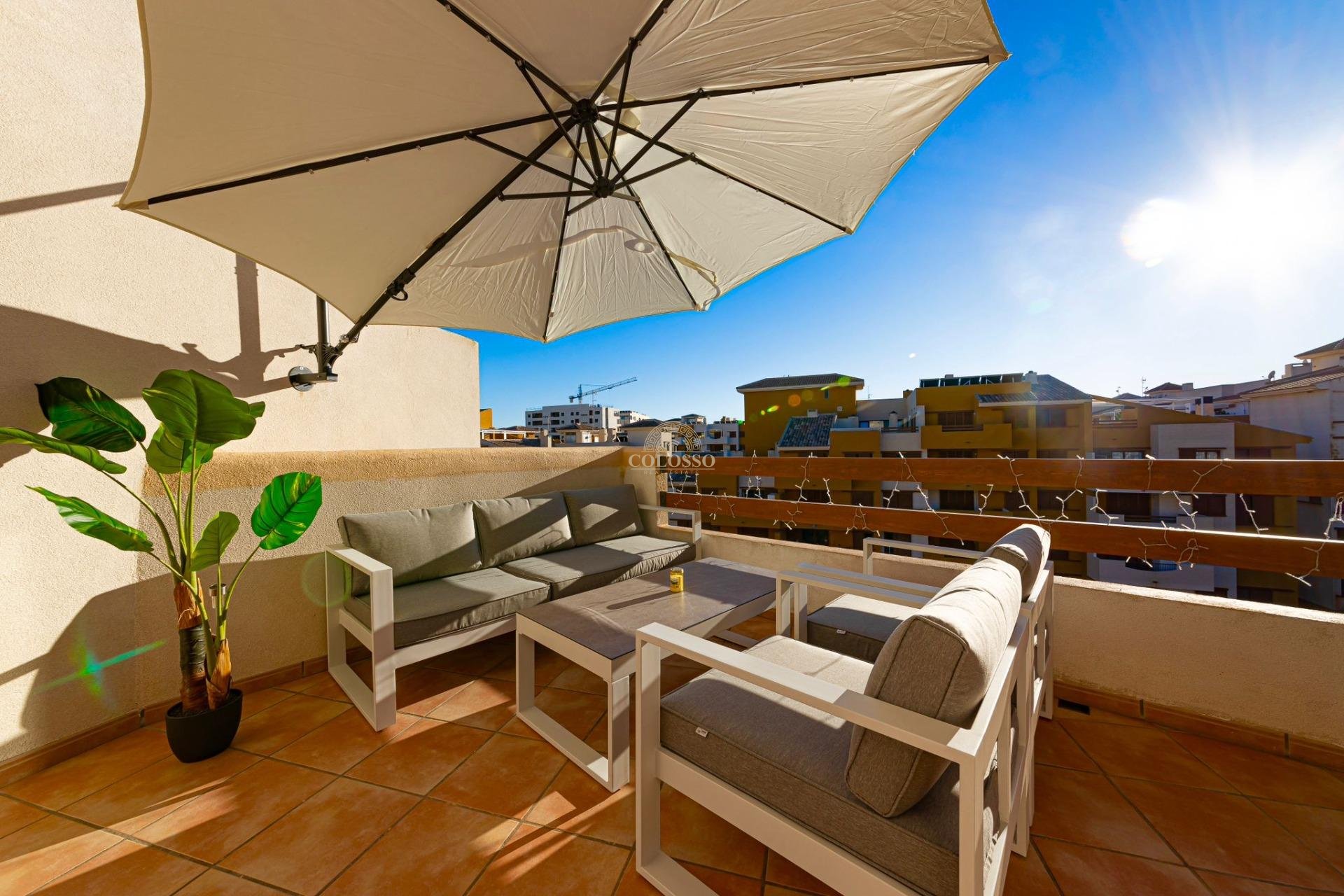 Resale - Apartamento -
Torrevieja - Punta prima