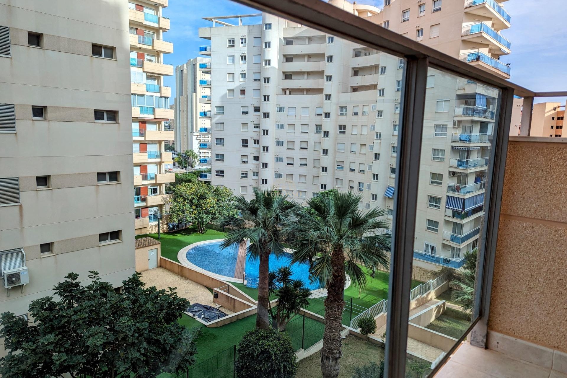 Resale - Apartamento -
Villajoyosa - Cala de finestrat