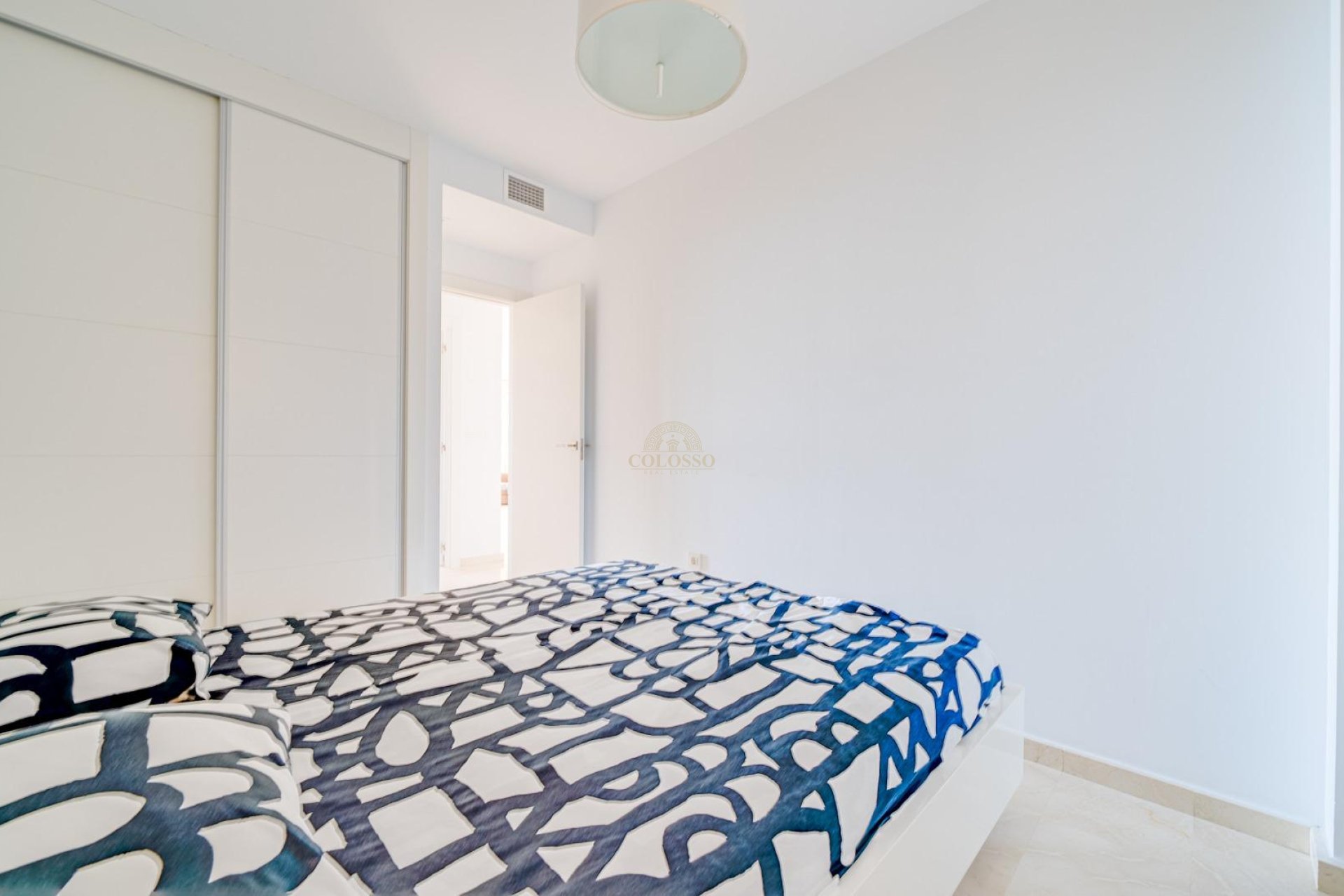 Resale - Apartamento -
Villajoyosa - Paraiso
