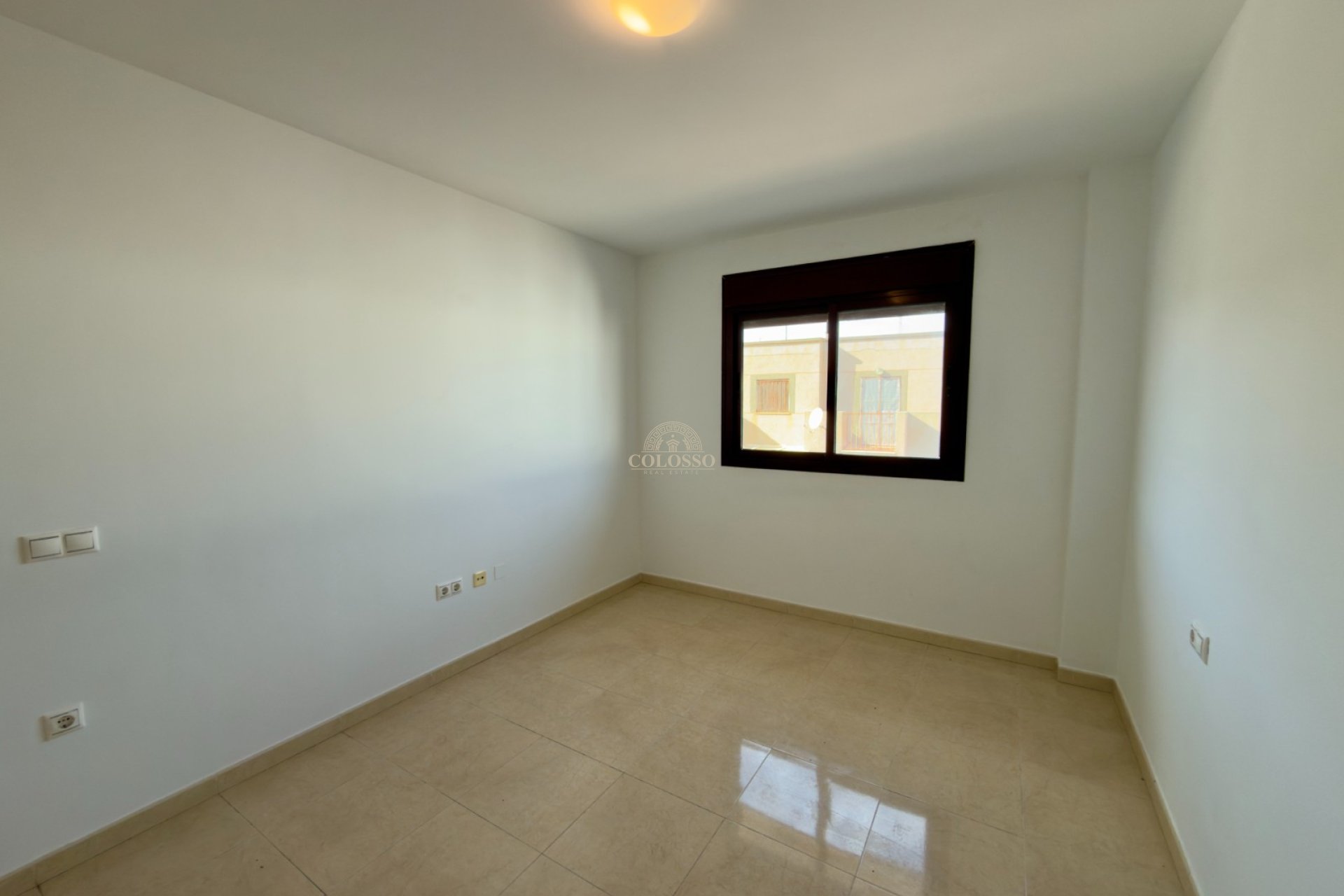 Resale - Apartment / flat -
Alsodux - ALMERIA
