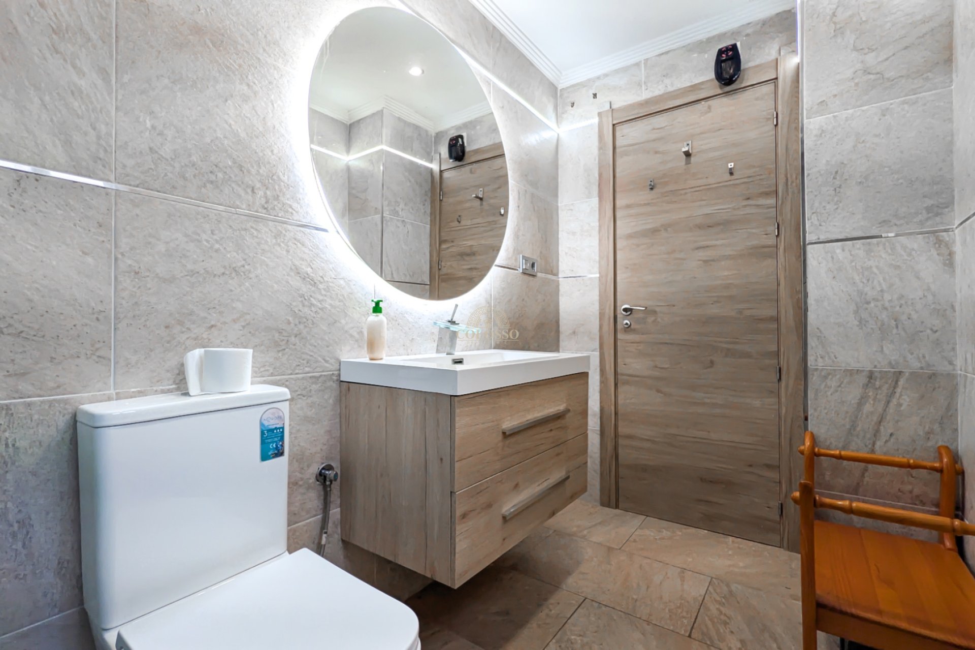 Resale - Apartment / flat -
Rafal